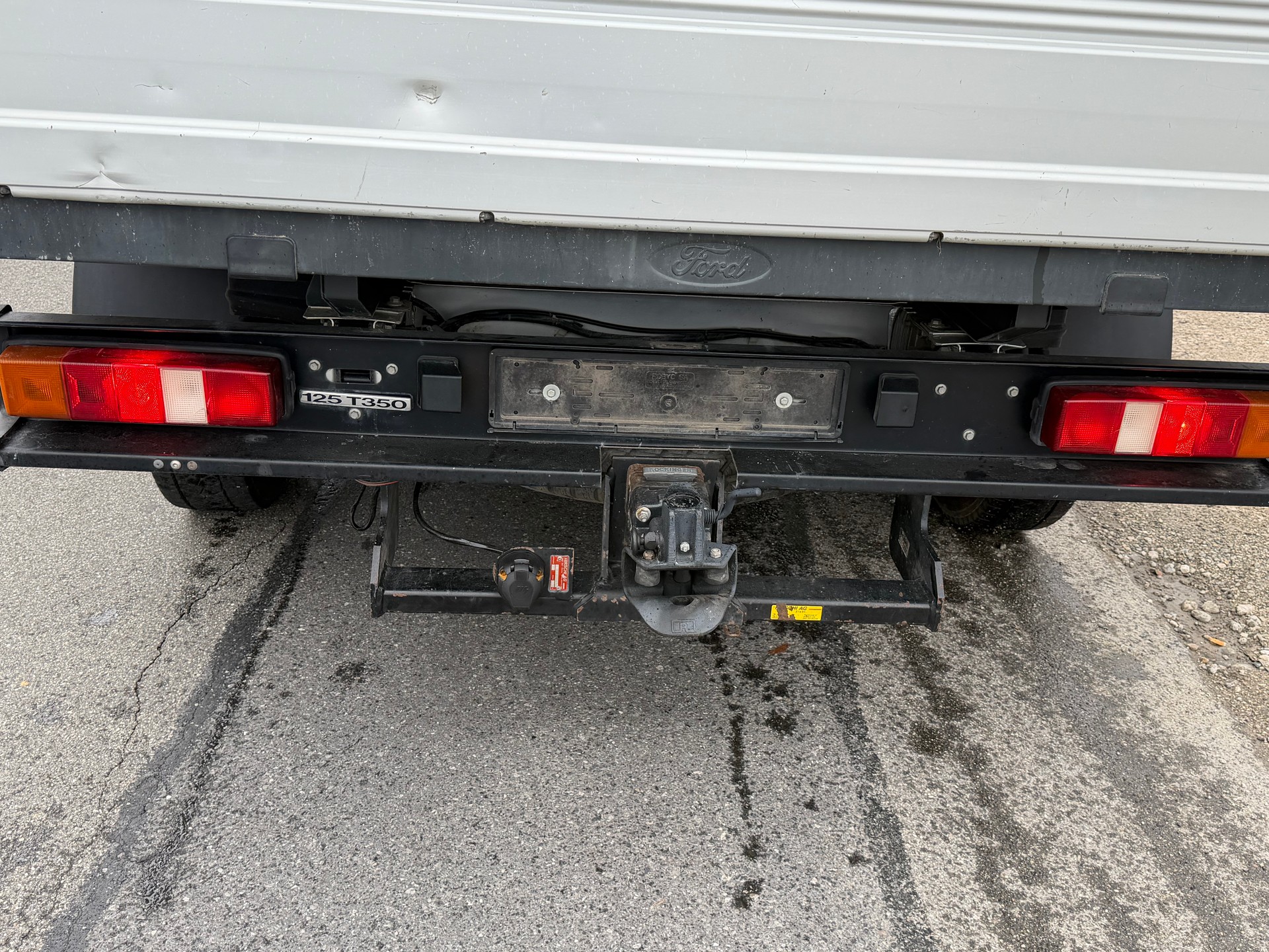 FORD Transit 350L Level 3-showroom-element-3