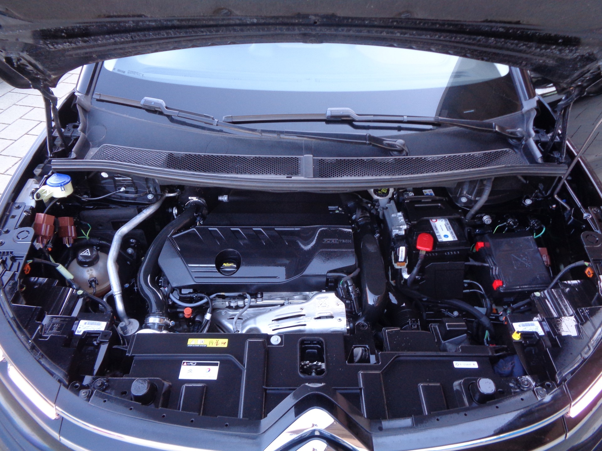 CITROEN C5 Aircross 1.6i PureTech Shine EAT8-image-24