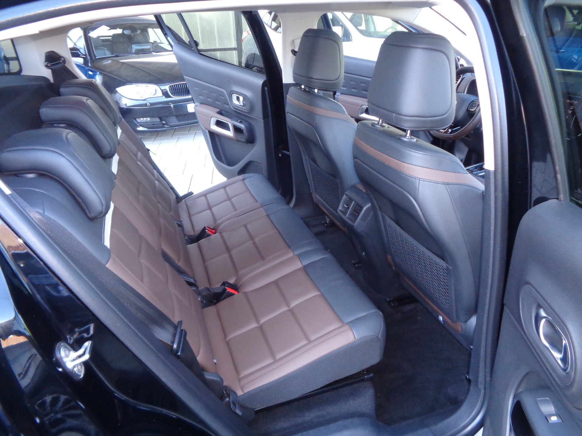 CITROEN C5 Aircross 1.6i PureTech Shine EAT8-image-10
