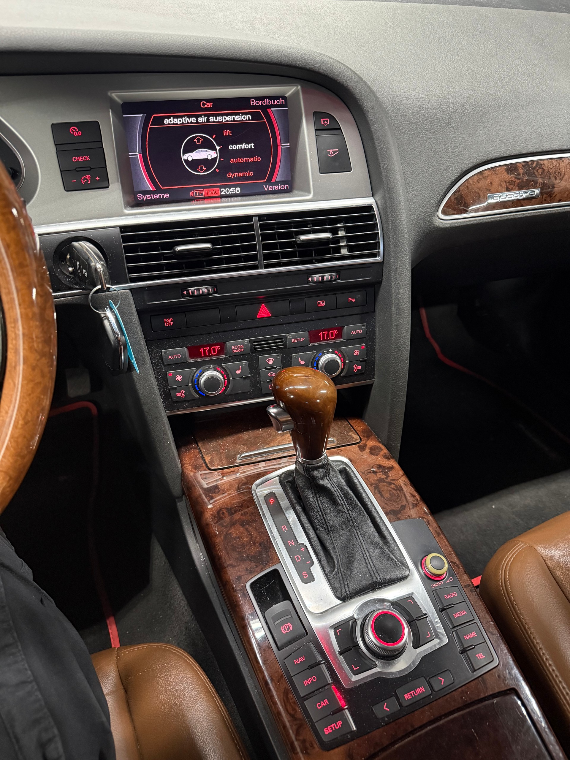 AUDI A6 Limousine 3.0 V6 TDI quattro-image-9