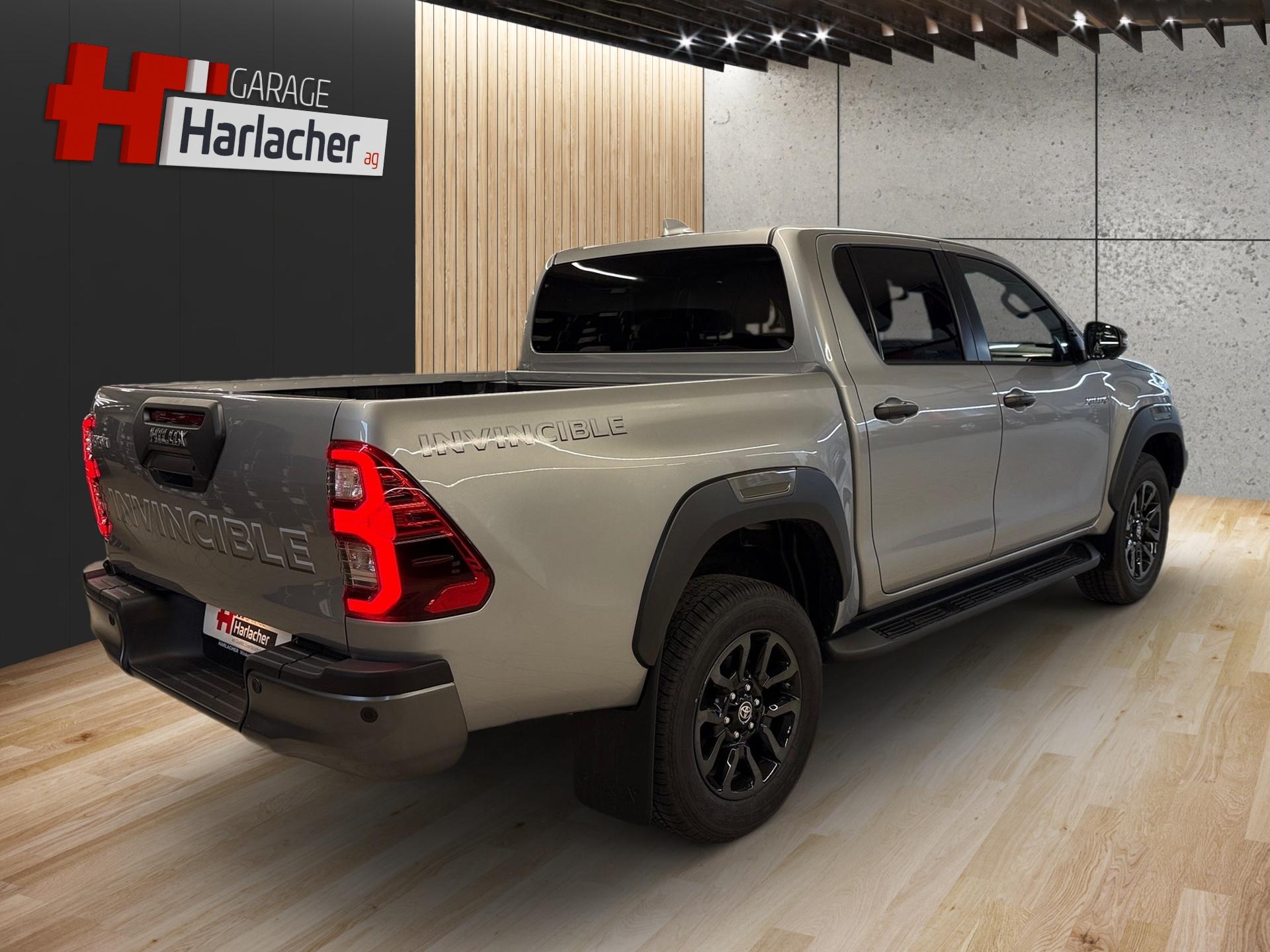 TOYOTA Hilux Double Cab.-Pick-up 2.8 D-4D MHEV 204 Invincible-image-4
