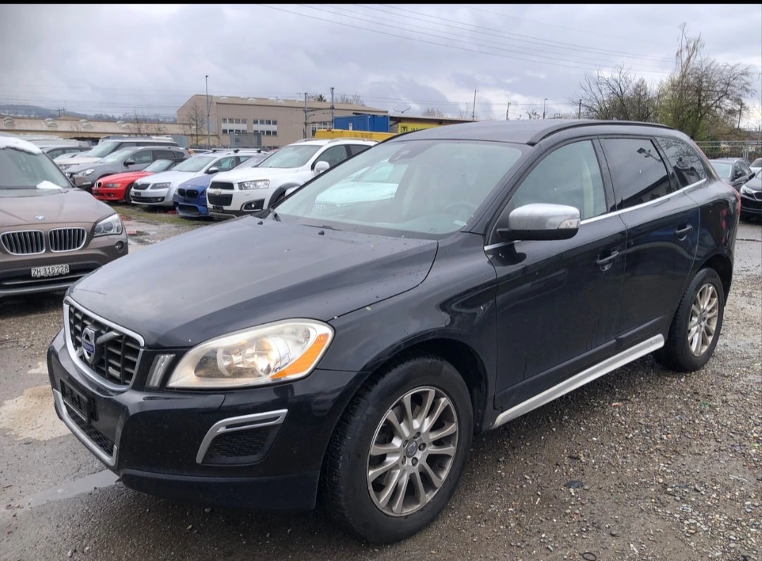 VOLVO XC60 D3 AWD R-Design Geartronic-image-7