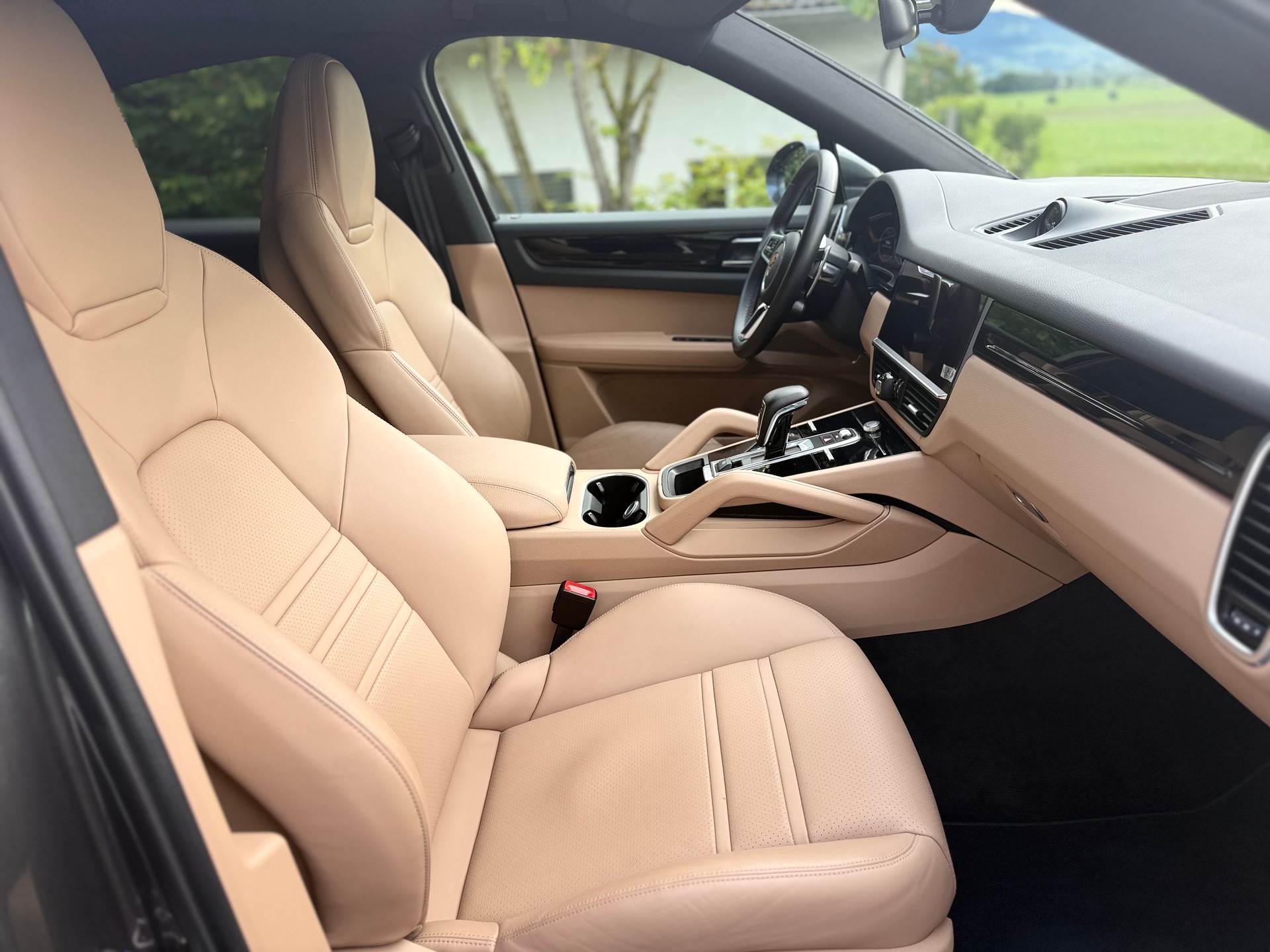 PORSCHE Cayenne Coupé-image-10