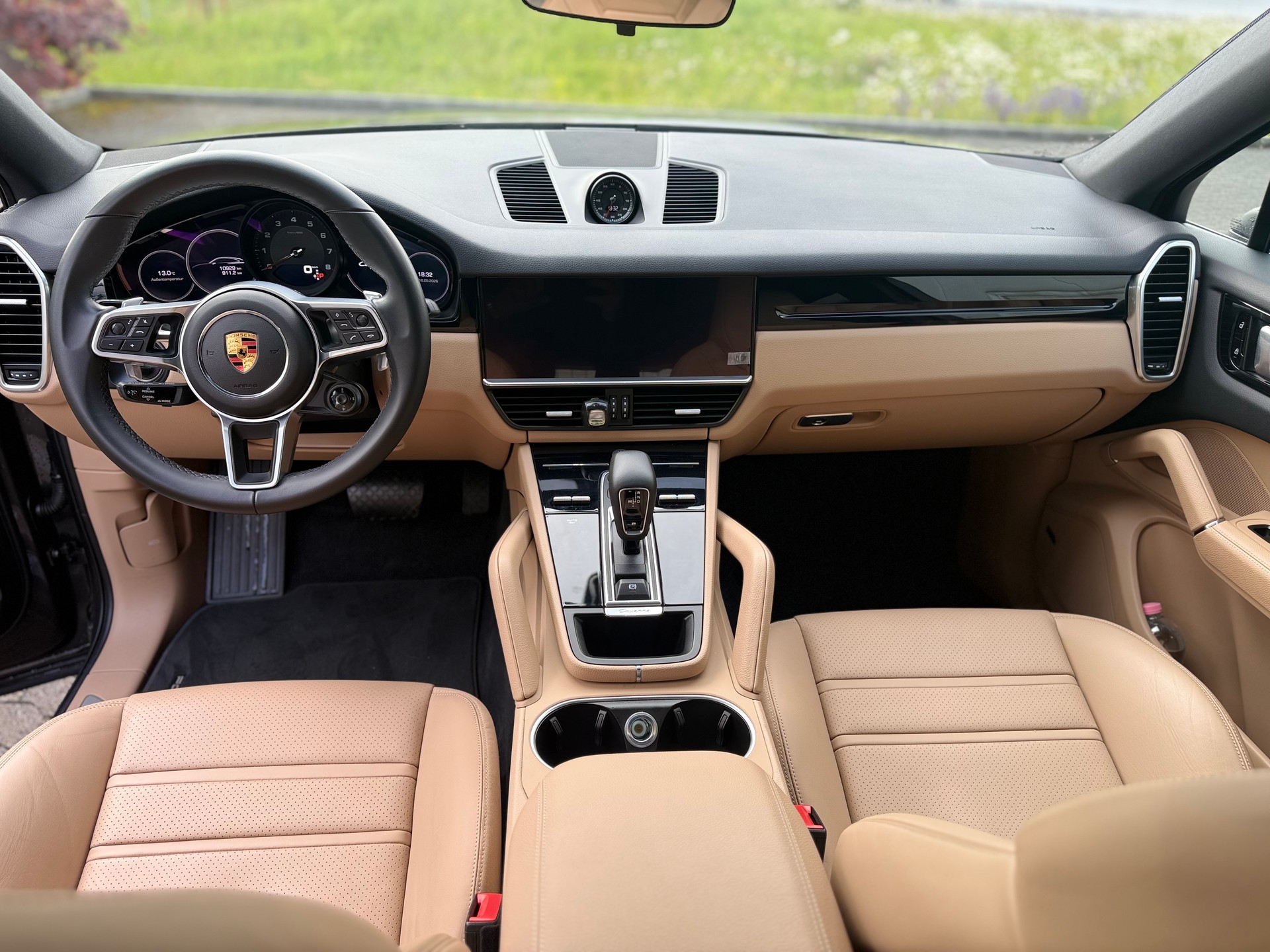 PORSCHE Cayenne Coupé-image-12