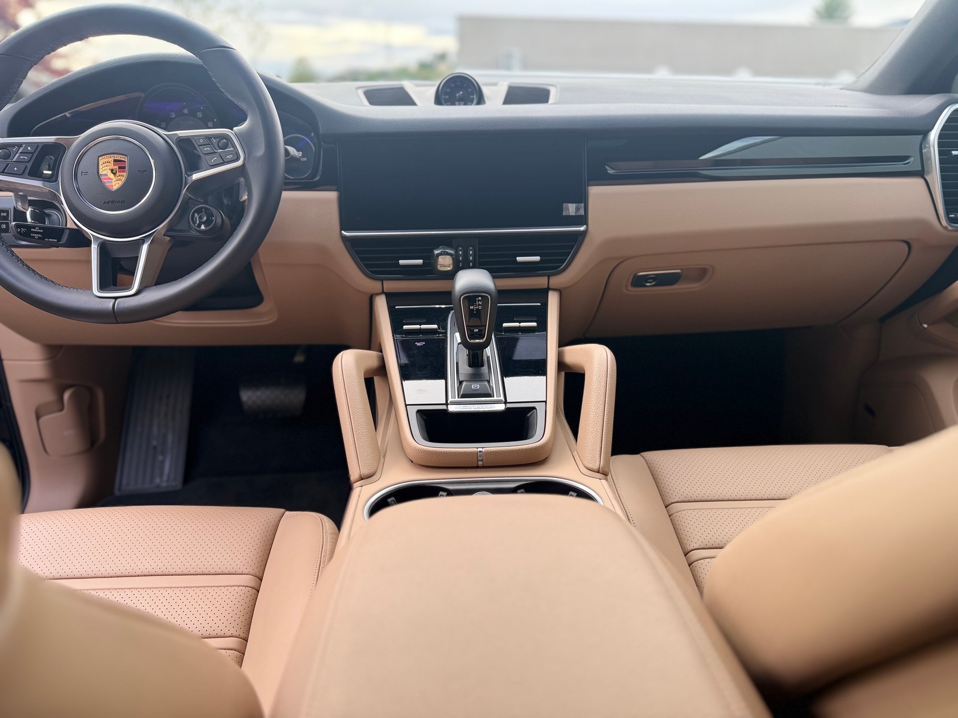 PORSCHE Cayenne Coupé-image-13