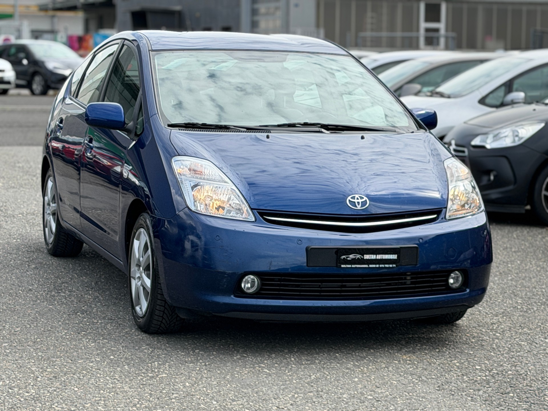 TOYOTA Prius 1.5 16V Hybrid-image-1