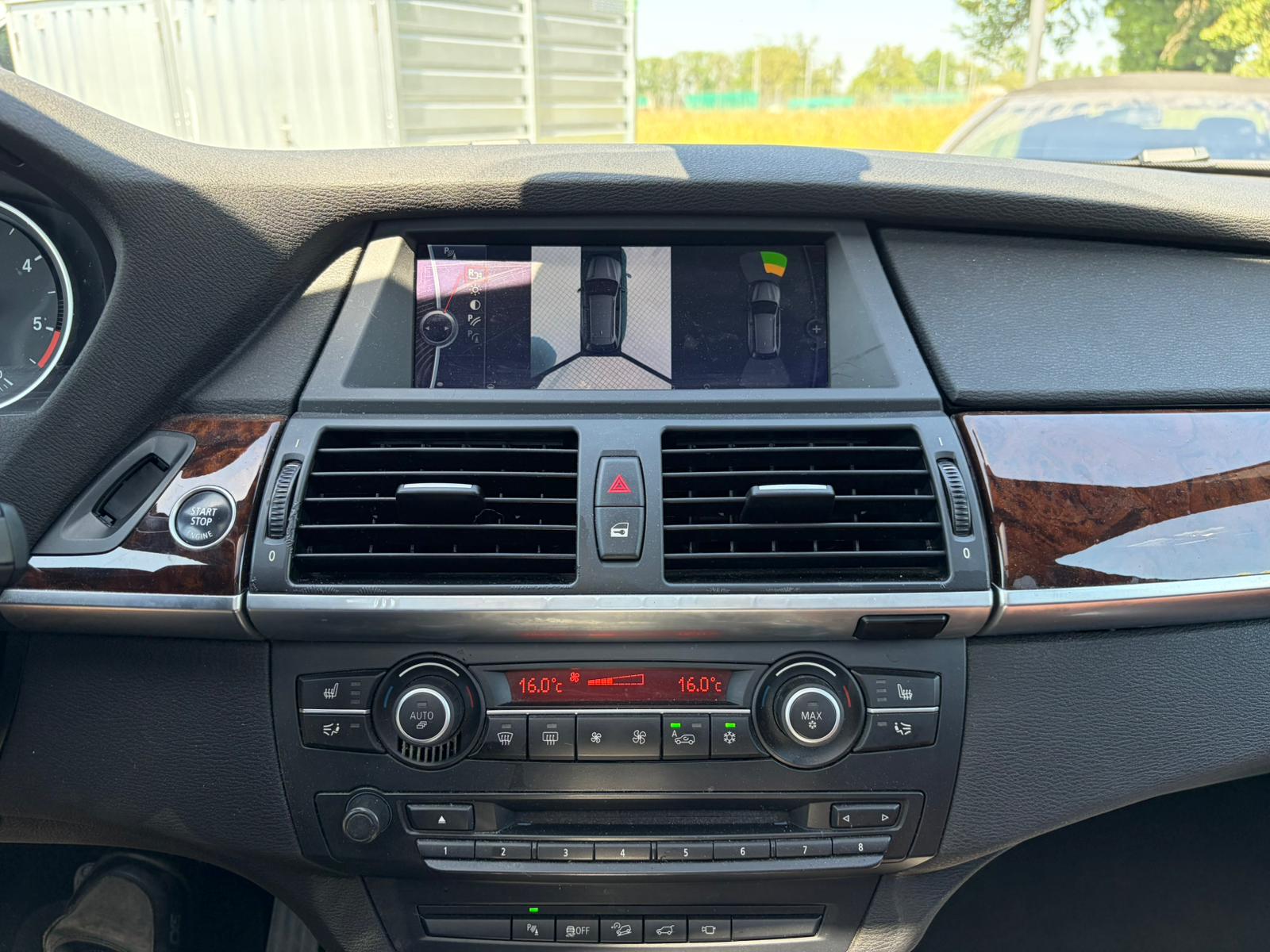 BMW X5 xDrive 40d Steptronic-image-11