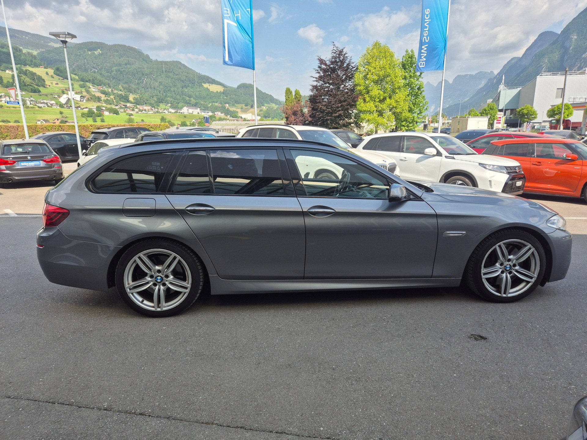 BMW M550d Touring xDrive Steptronic-image-3