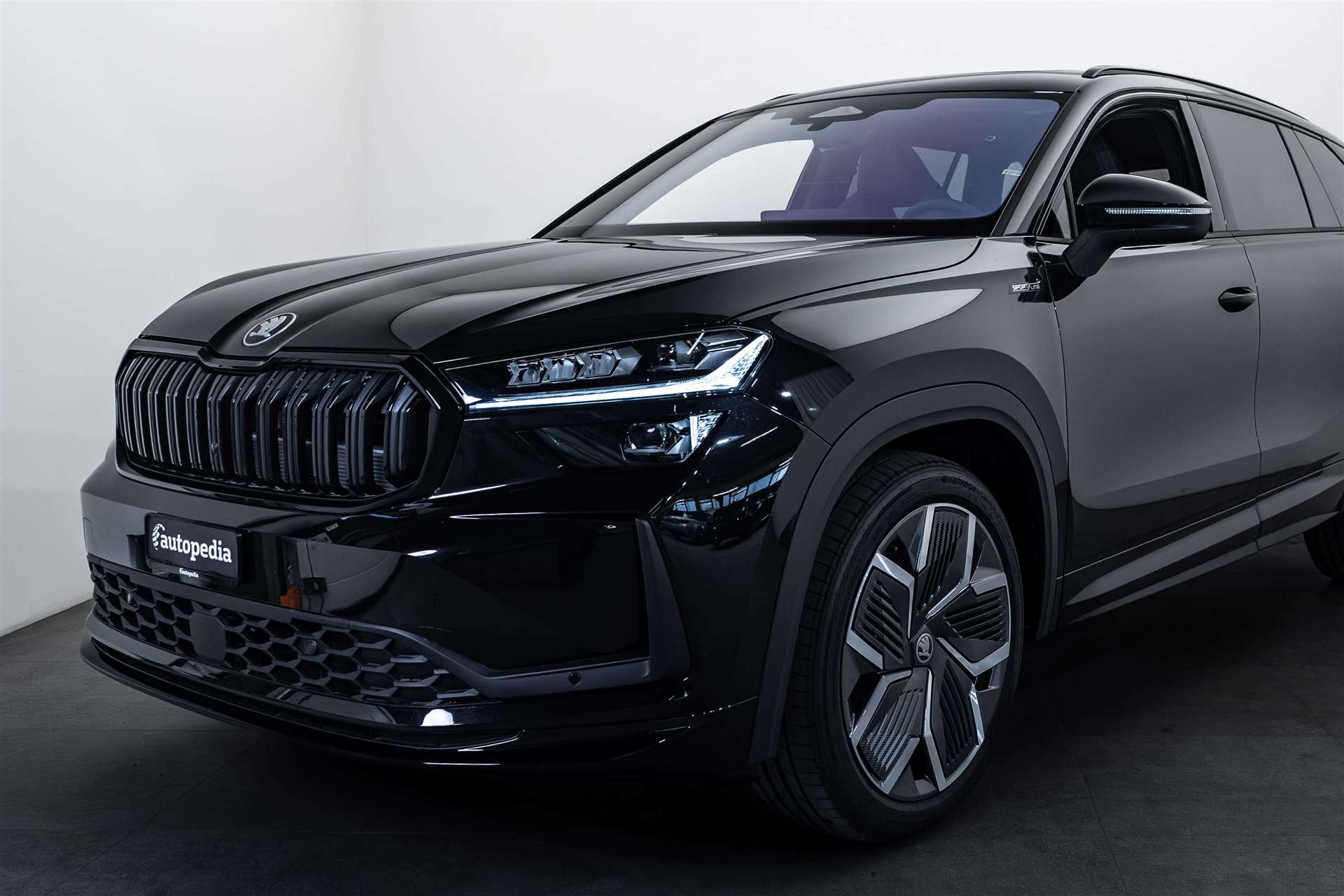 SKODA Kodiaq 2.0 TSI Sportline 4x4 205PS-showroom-element-1