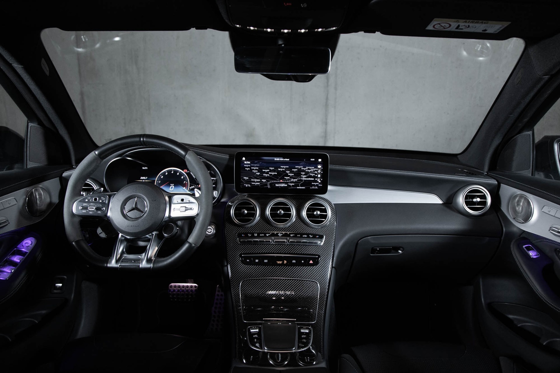 MERCEDES-BENZ GLC 63 S AMG 4Matic 9G-Tronic-image-18