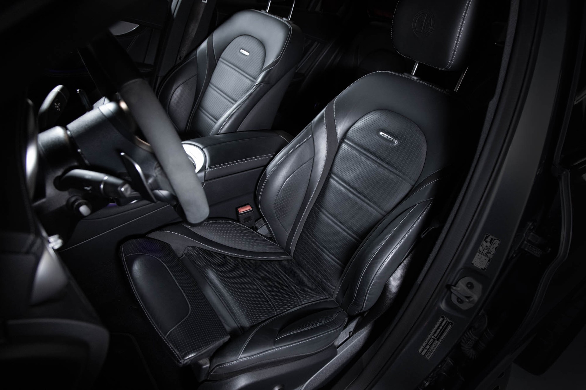 MERCEDES-BENZ GLC 63 S AMG 4Matic 9G-Tronic-image-20