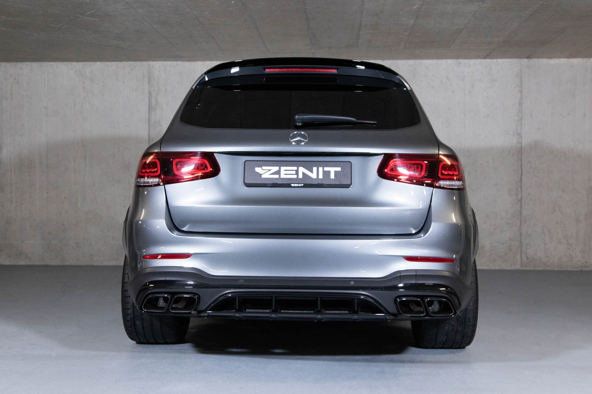 MERCEDES-BENZ GLC 63 S AMG 4Matic 9G-Tronic-showroom-element-2
