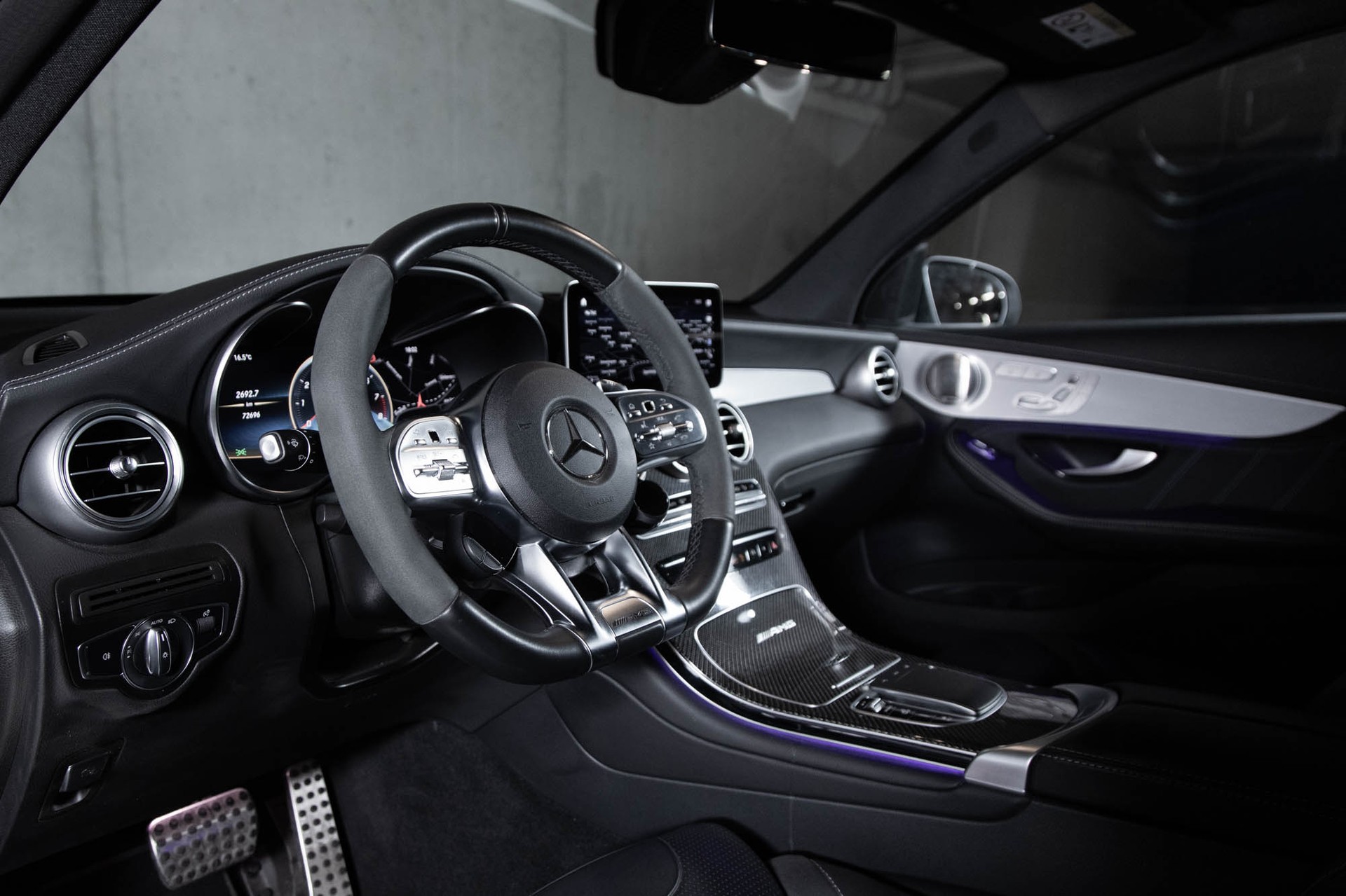 MERCEDES-BENZ GLC 63 S AMG 4Matic 9G-Tronic-image-14