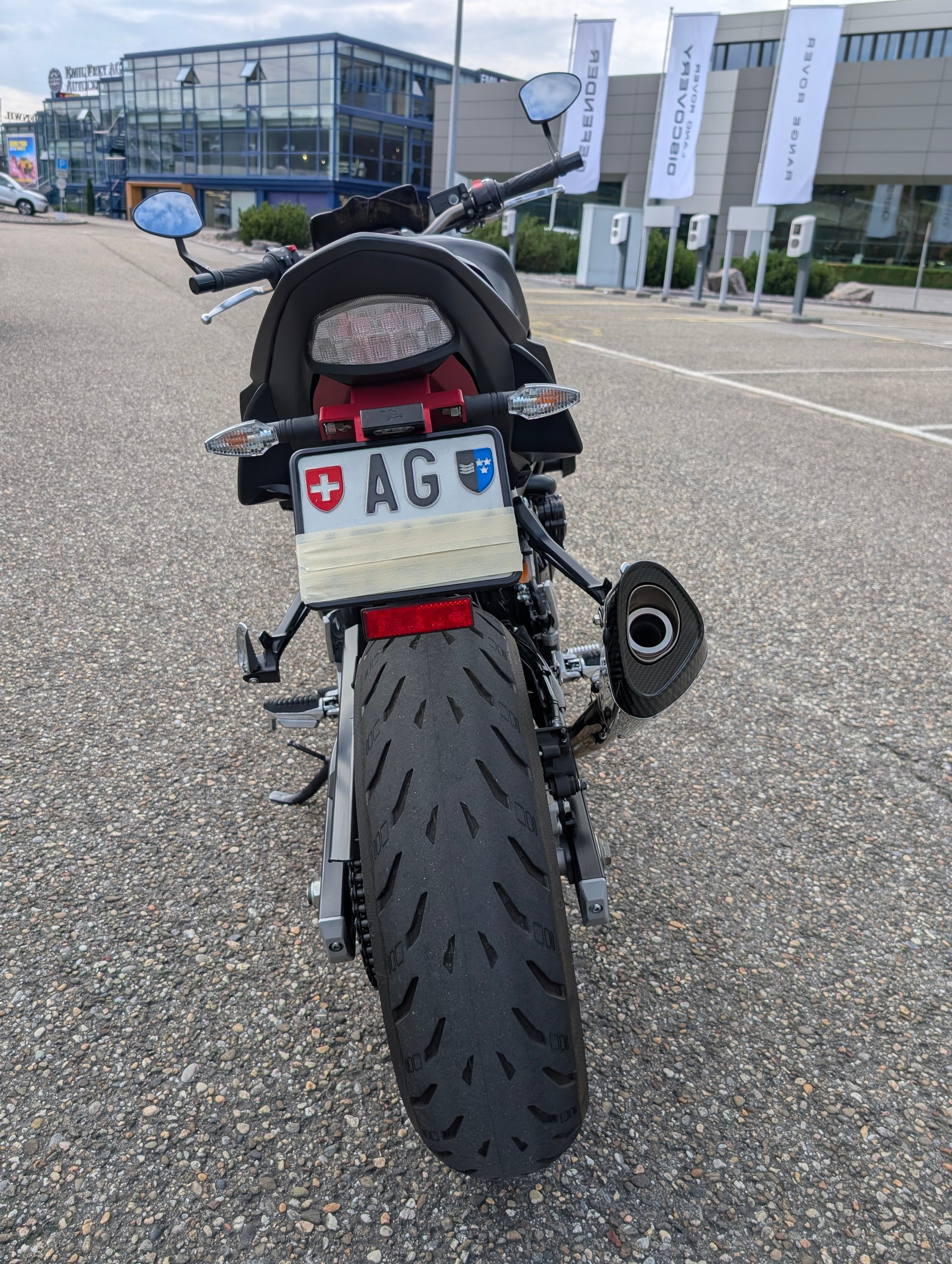 SUZUKI GSR 750 ABS Freegun-image-3
