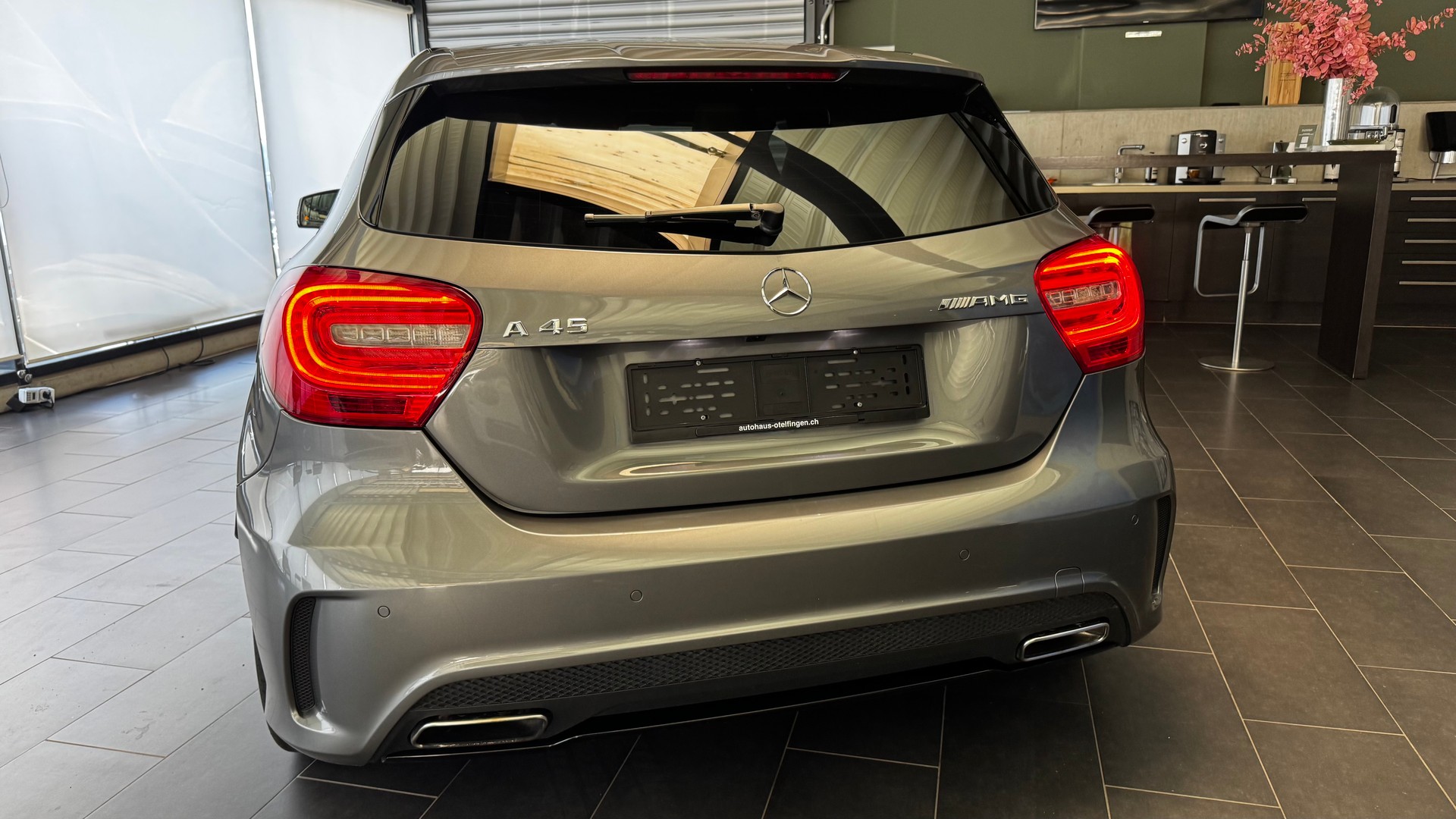 MERCEDES-BENZ A 45 AMG 4m-image-18
