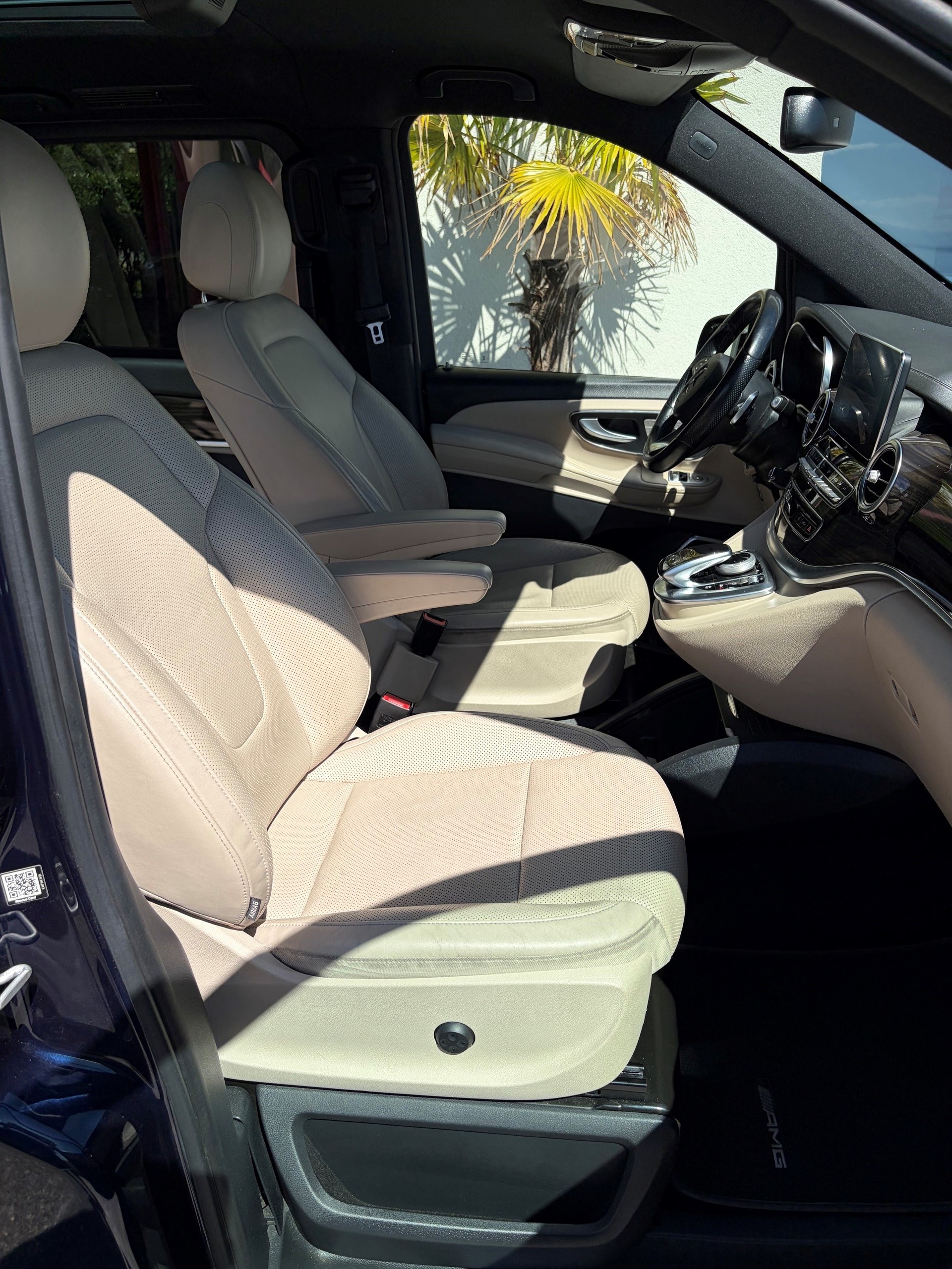 MERCEDES-BENZ V 250 d Swiss Edition lang 4Matic 7G-Tronic-image-9