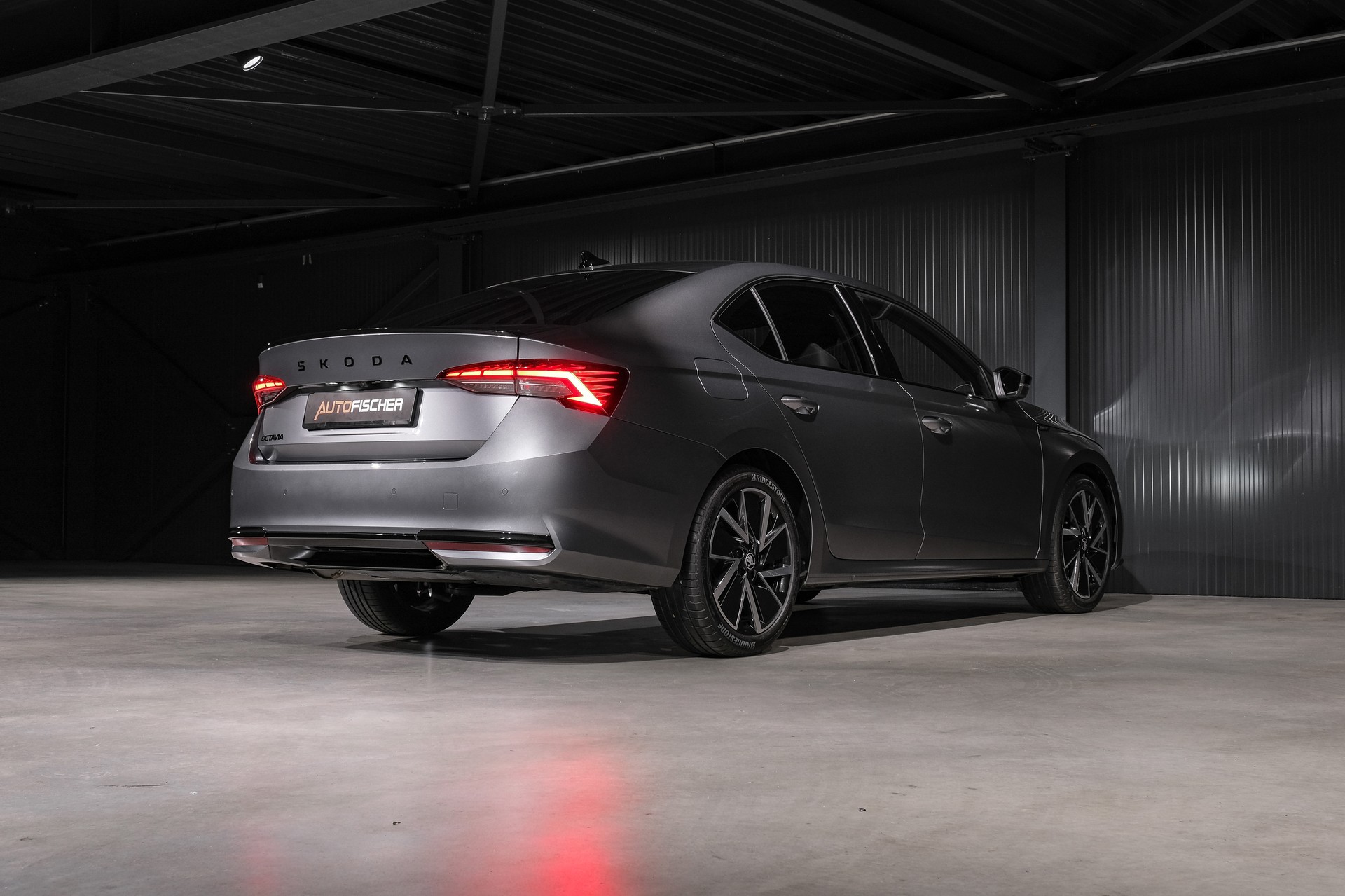 SKODA Octavia Limousine 1.5 TSI mHEV DSG SportLine-image-6