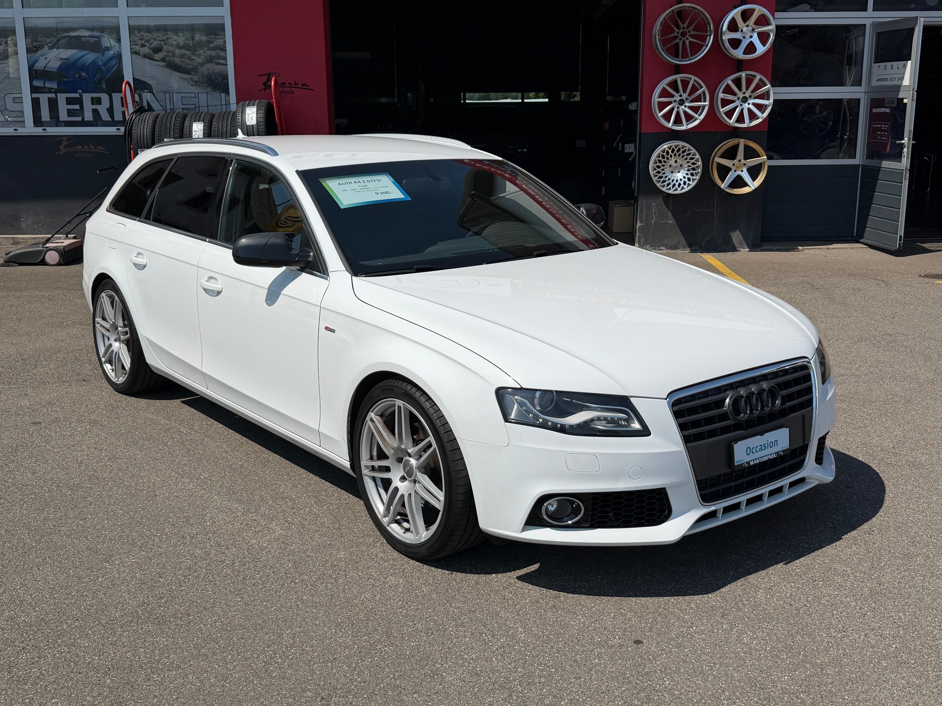 AUDI A4 Avant 2.0 TFSI multitronic-image-6