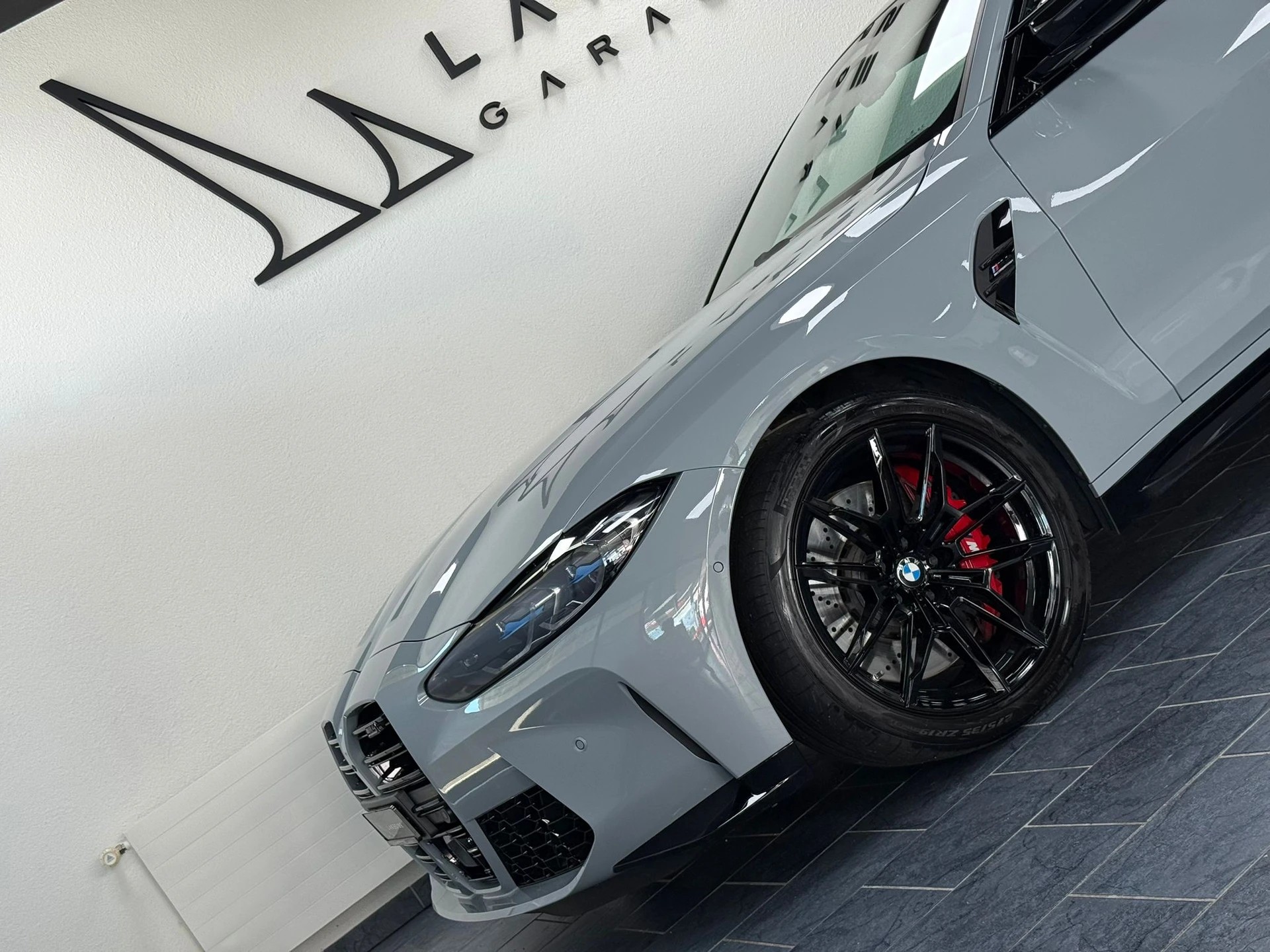 BMW M4 Coupé Competition M xDrive-image-9