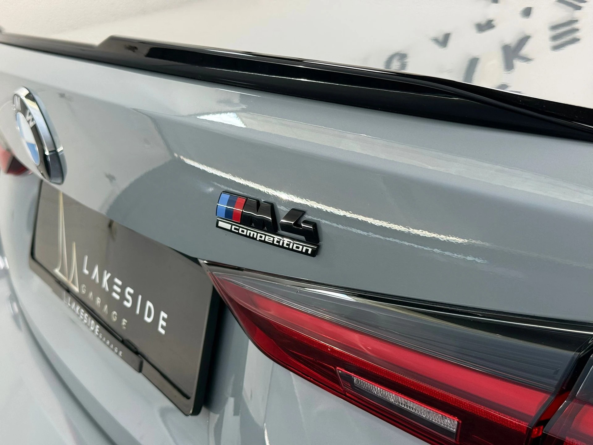 BMW M4 Coupé Competition M xDrive-image-6