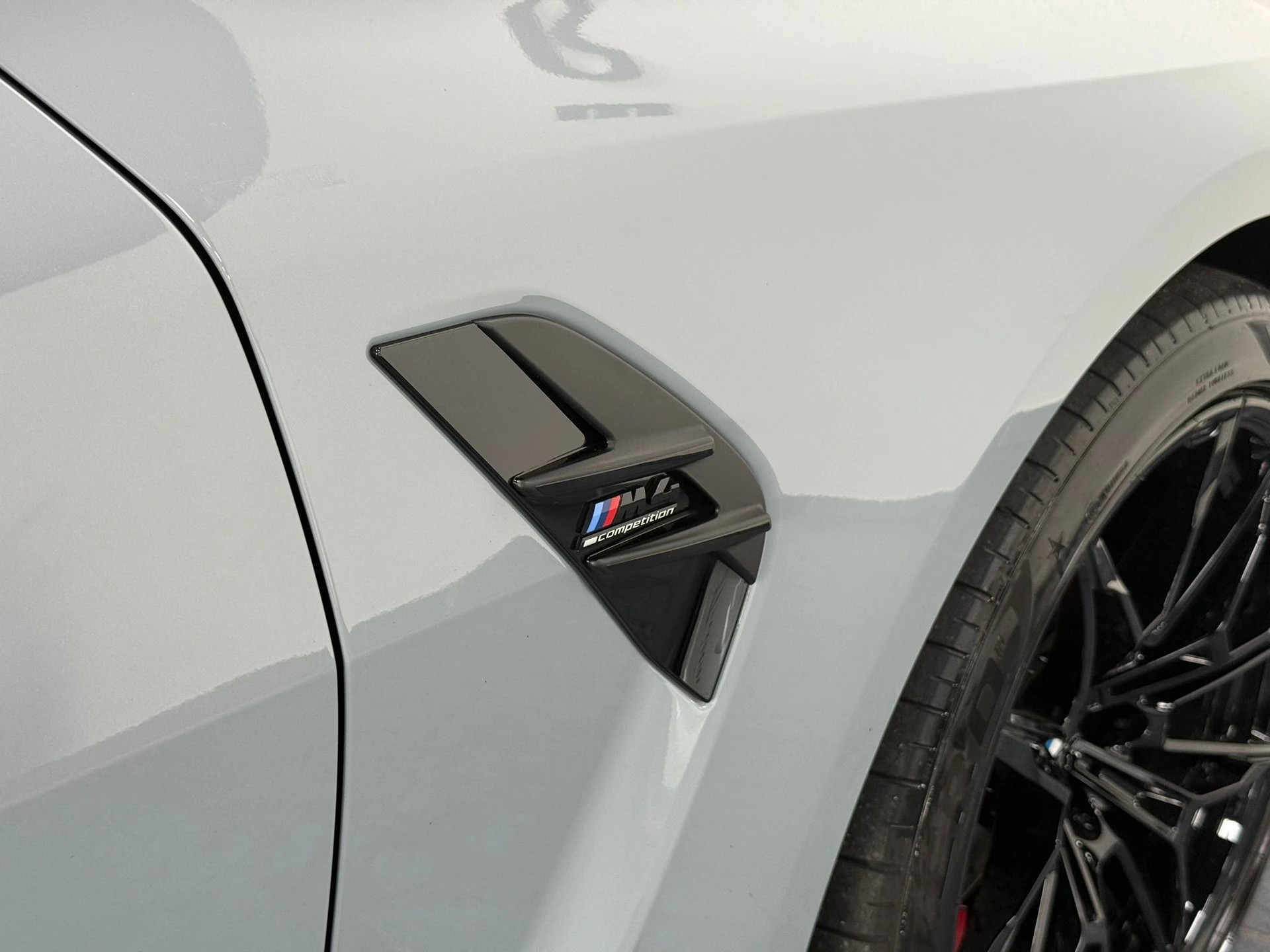 BMW M4 Coupé Competition M xDrive-image-4