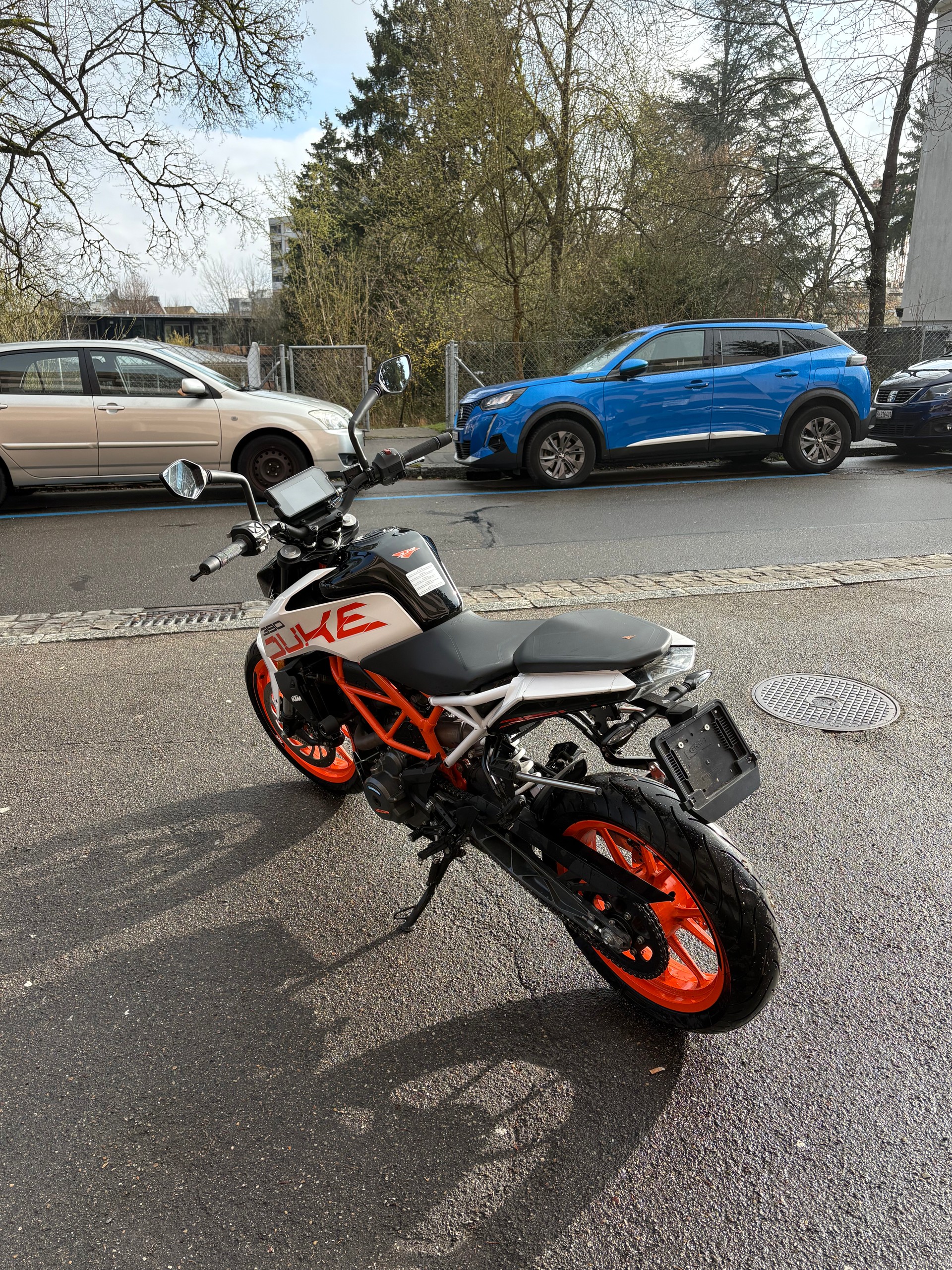 KTM 390 Duke ABS-image-2