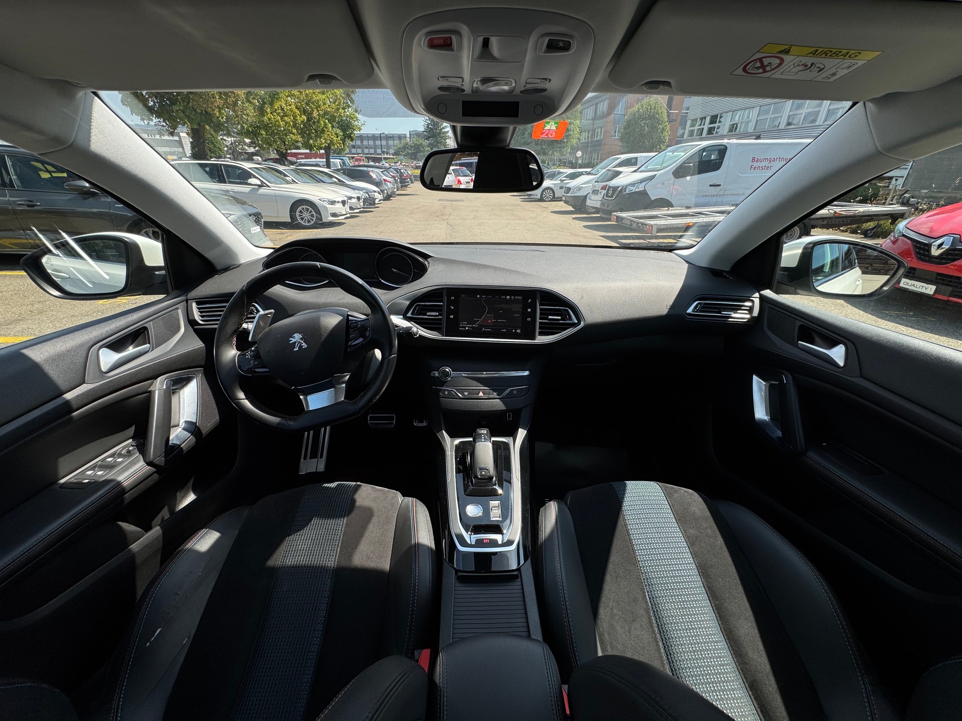 PEUGEOT 308 SW 1.5 BlueHDI Tech Edition EAT8-image-10