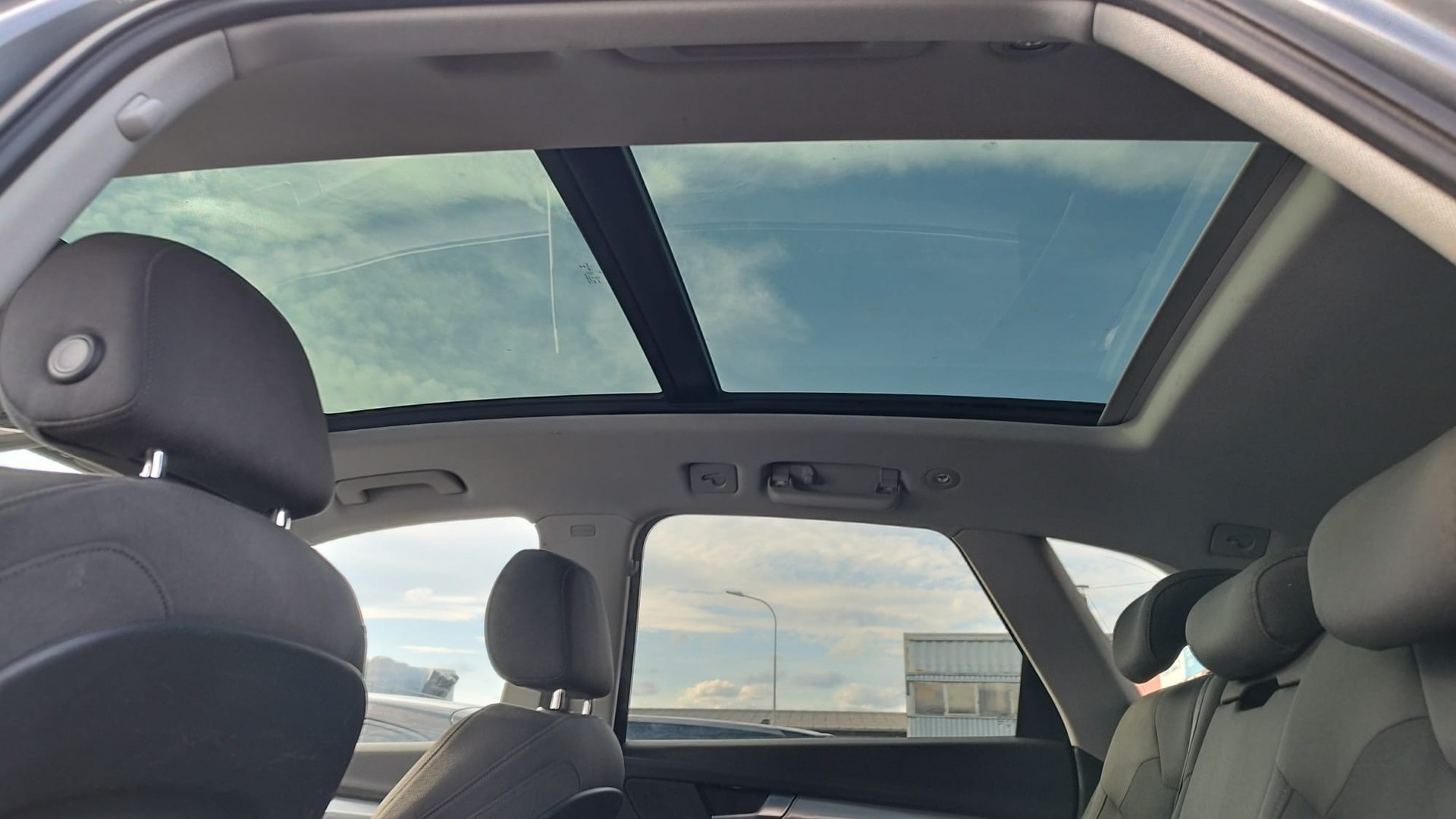 AUDI Q5 2.0 TDI sport quattro S-tronic-image-15