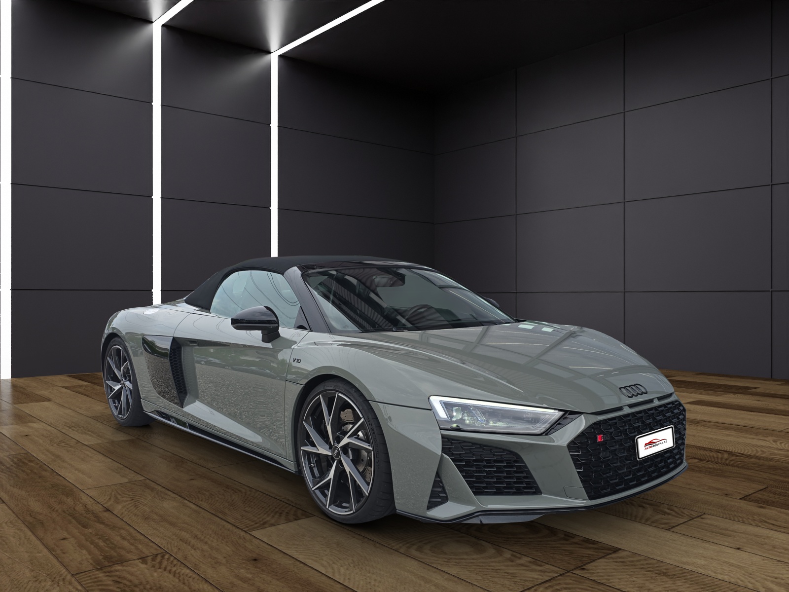 AUDI R8 Spyder S-Tronic-showroom-element-1