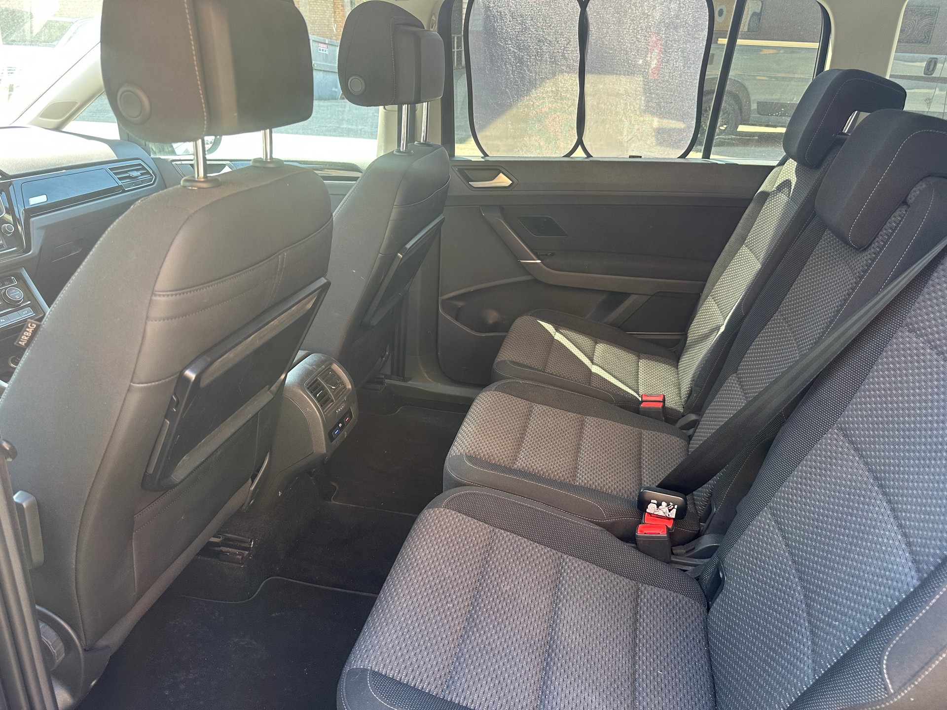 VW Touran 1.4 TSI BlueMotion Technology Family-image-9