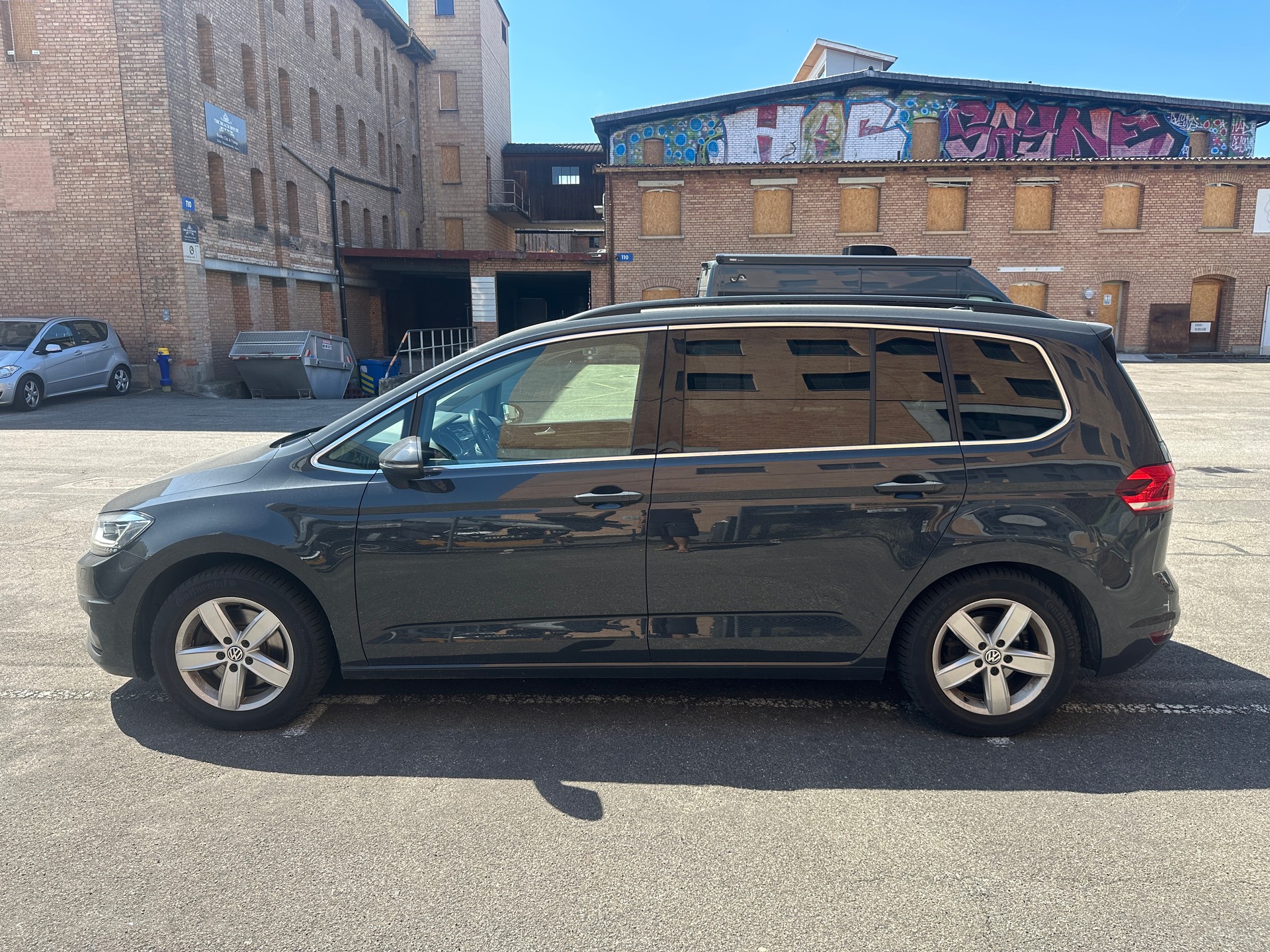 VW Touran 1.4 TSI BlueMotion Technology Family-showroom-element-2