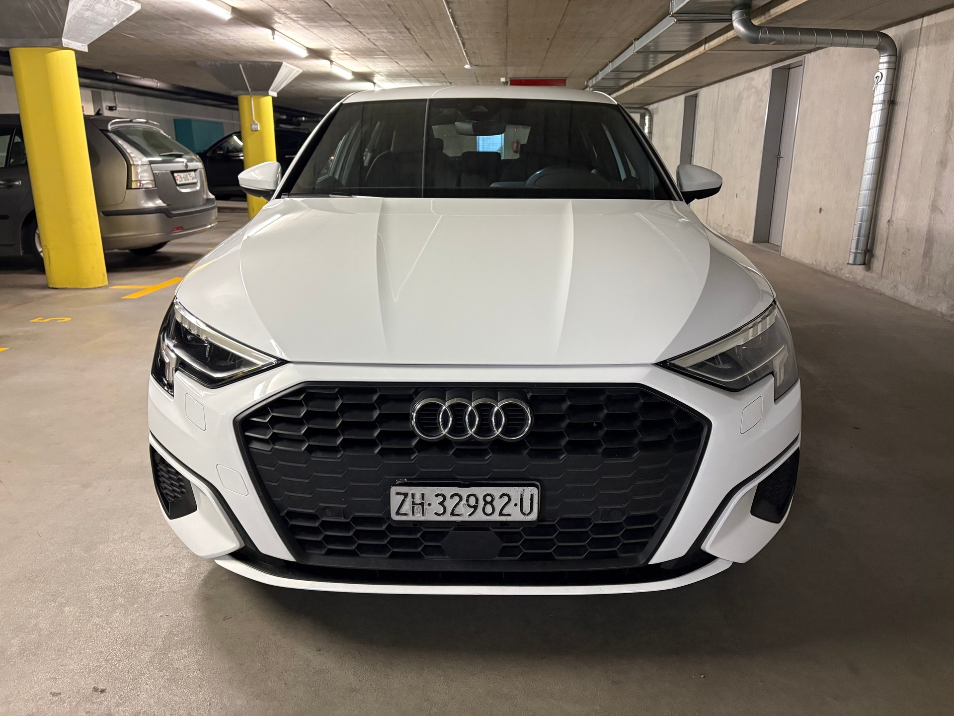 AUDI A3 Sportback 35 TFSI Attraction S-tronic-image-1