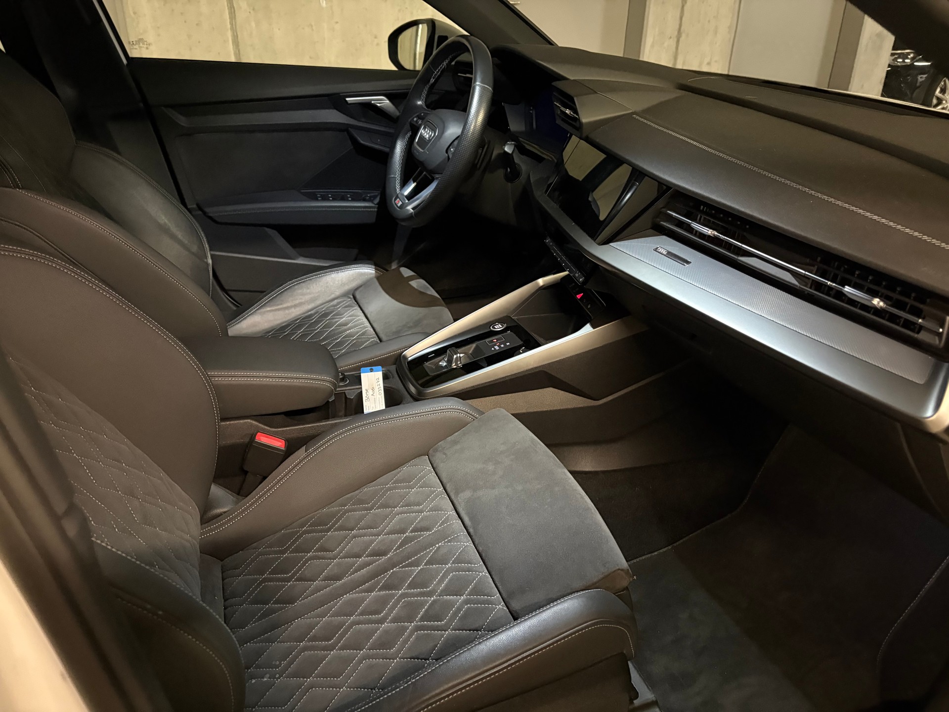 AUDI A3 Sportback 35 TFSI Attraction S-tronic-image-8