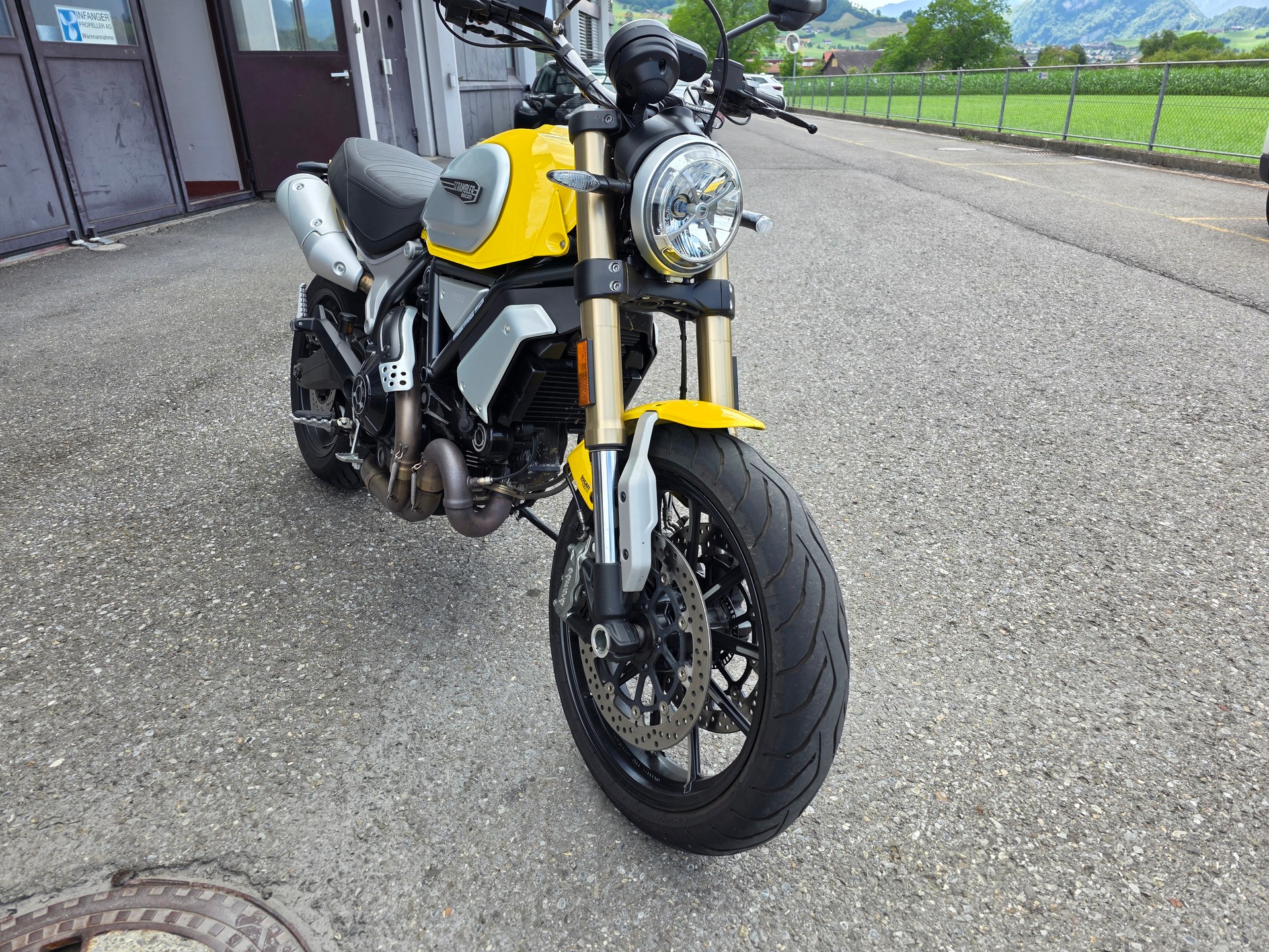 DUCATI Scrambler 1100-image-1
