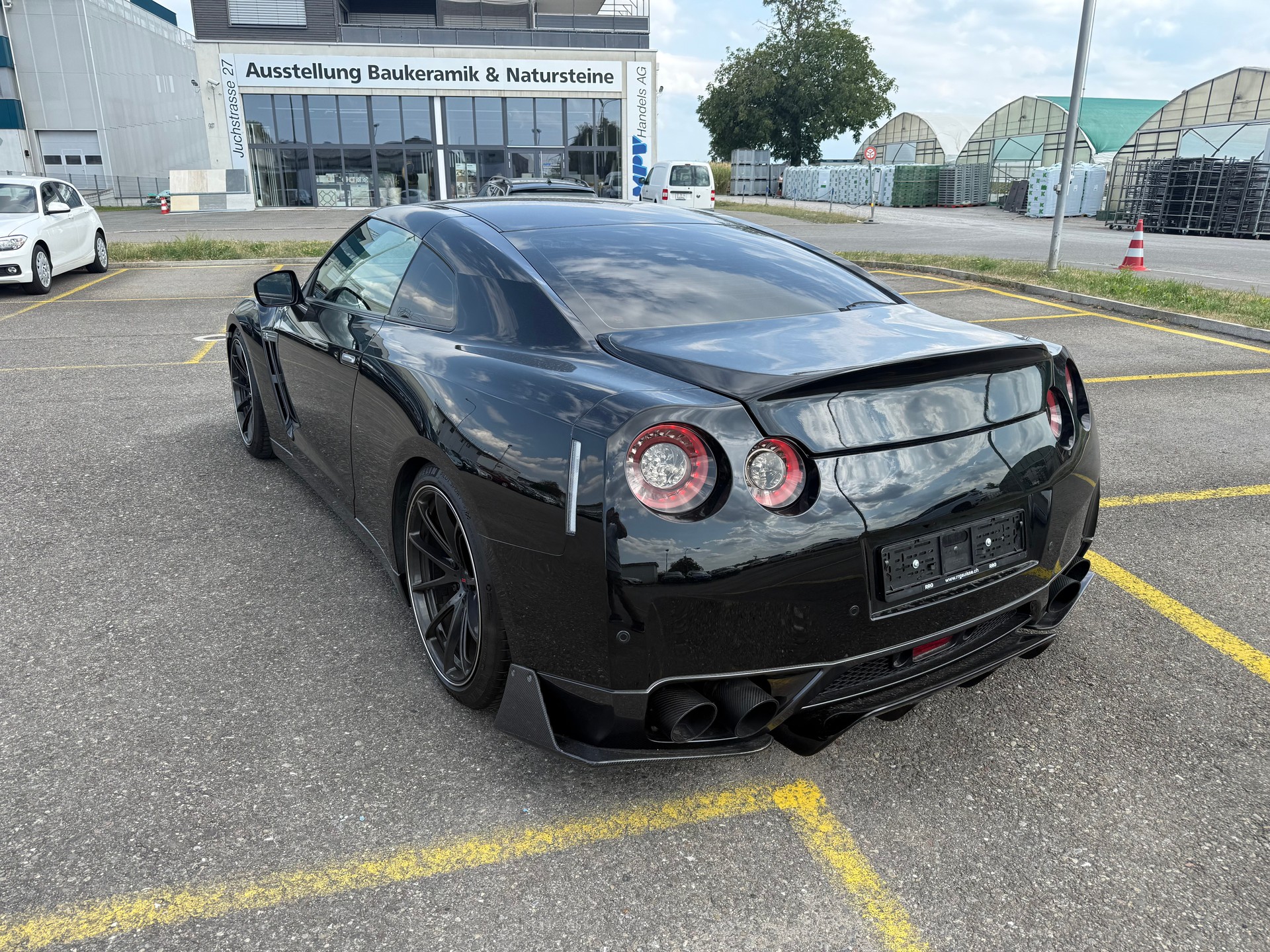 NISSAN GT-R 3.8 V6 Biturbo Black Edition-image-2