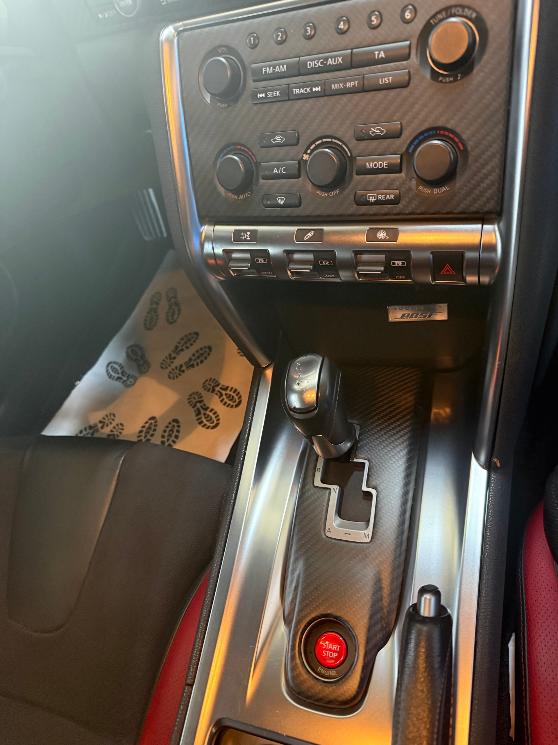NISSAN GT-R 3.8 V6 Biturbo Black Edition-image-8