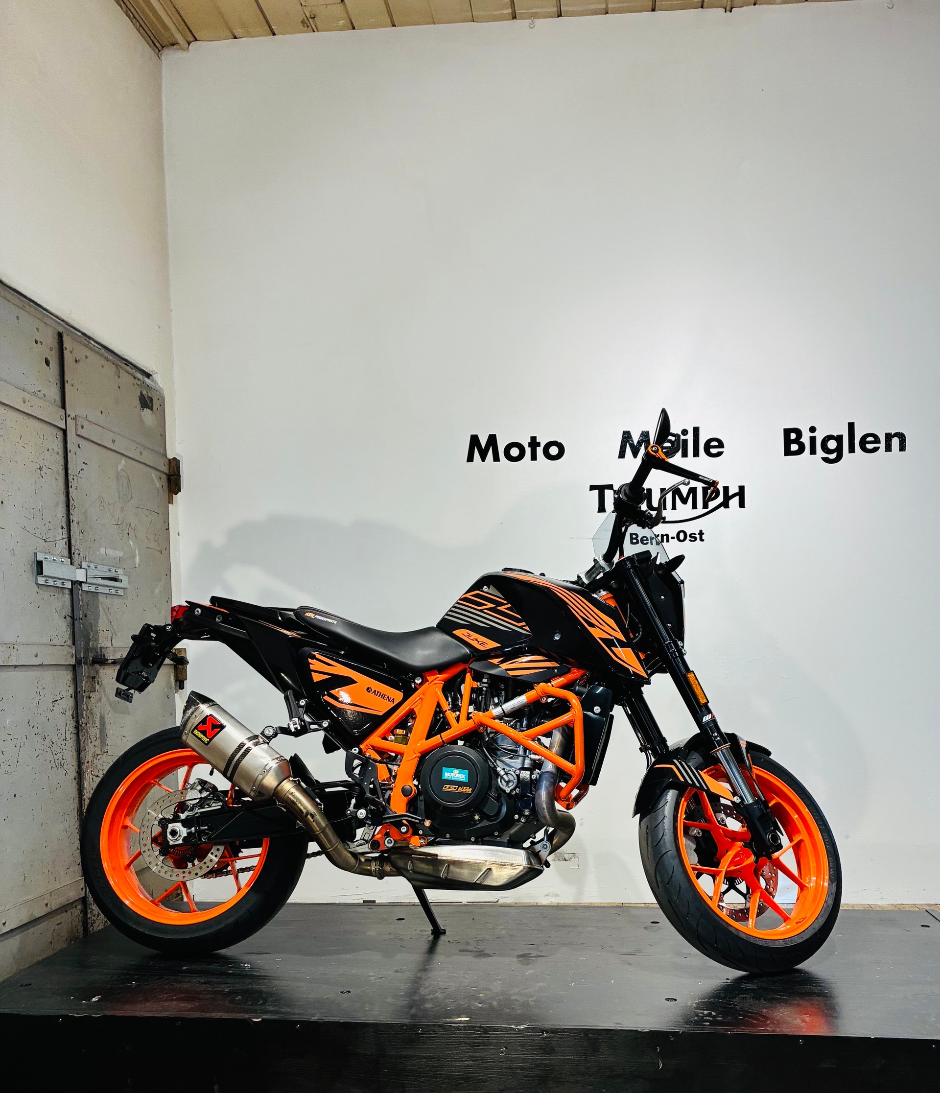 KTM 690 Duke R ABS-image-3