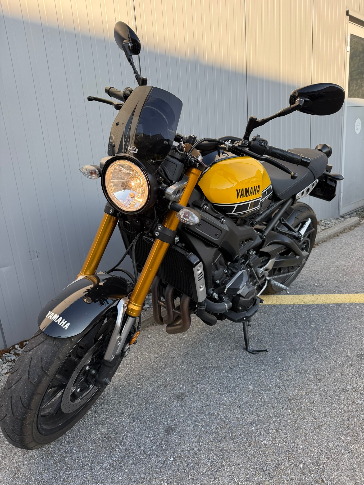 YAMAHA XSR 900 60 Anniversary-image-3