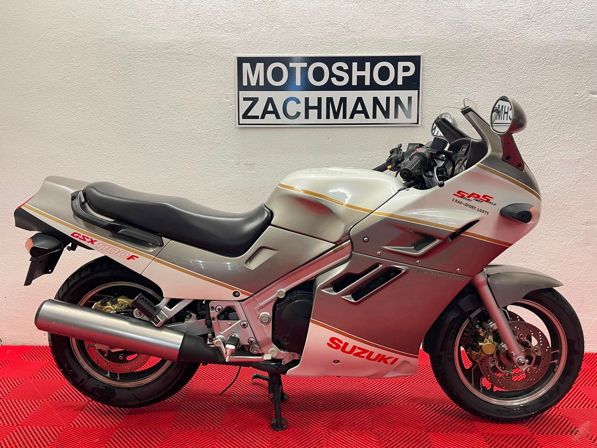 SUZUKI GSX 1100 F J-image-0