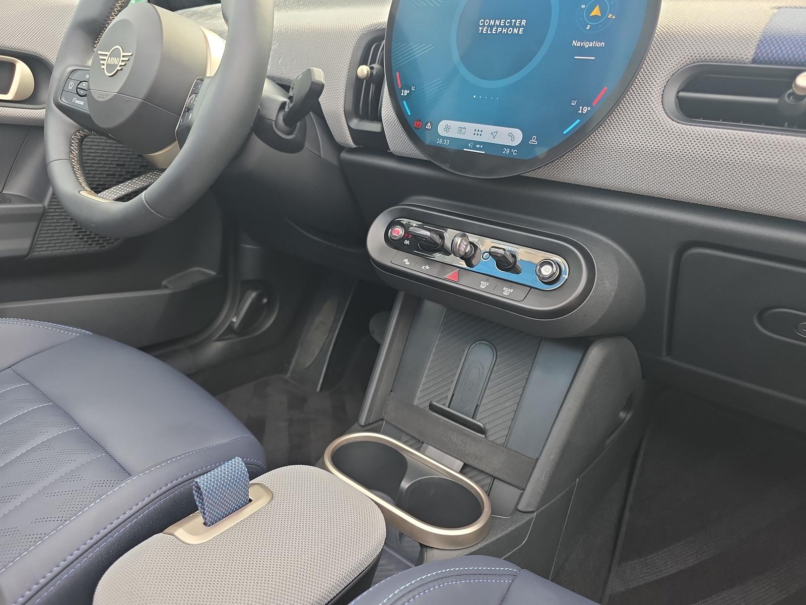 MINI Cooper S Cabrio F67 2.0i (CH)-image-14