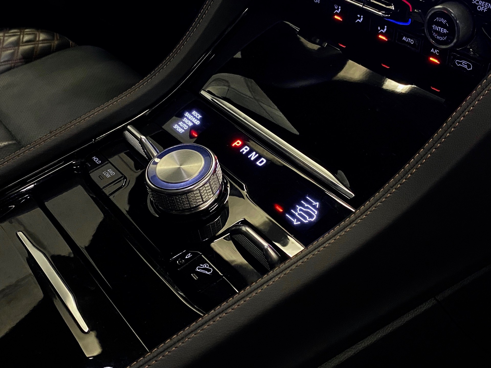 JEEP Grand Cherokee 2.0 *Plug-in-Hybrid*Summit*Swiss*Reserve*4xe*-image-7