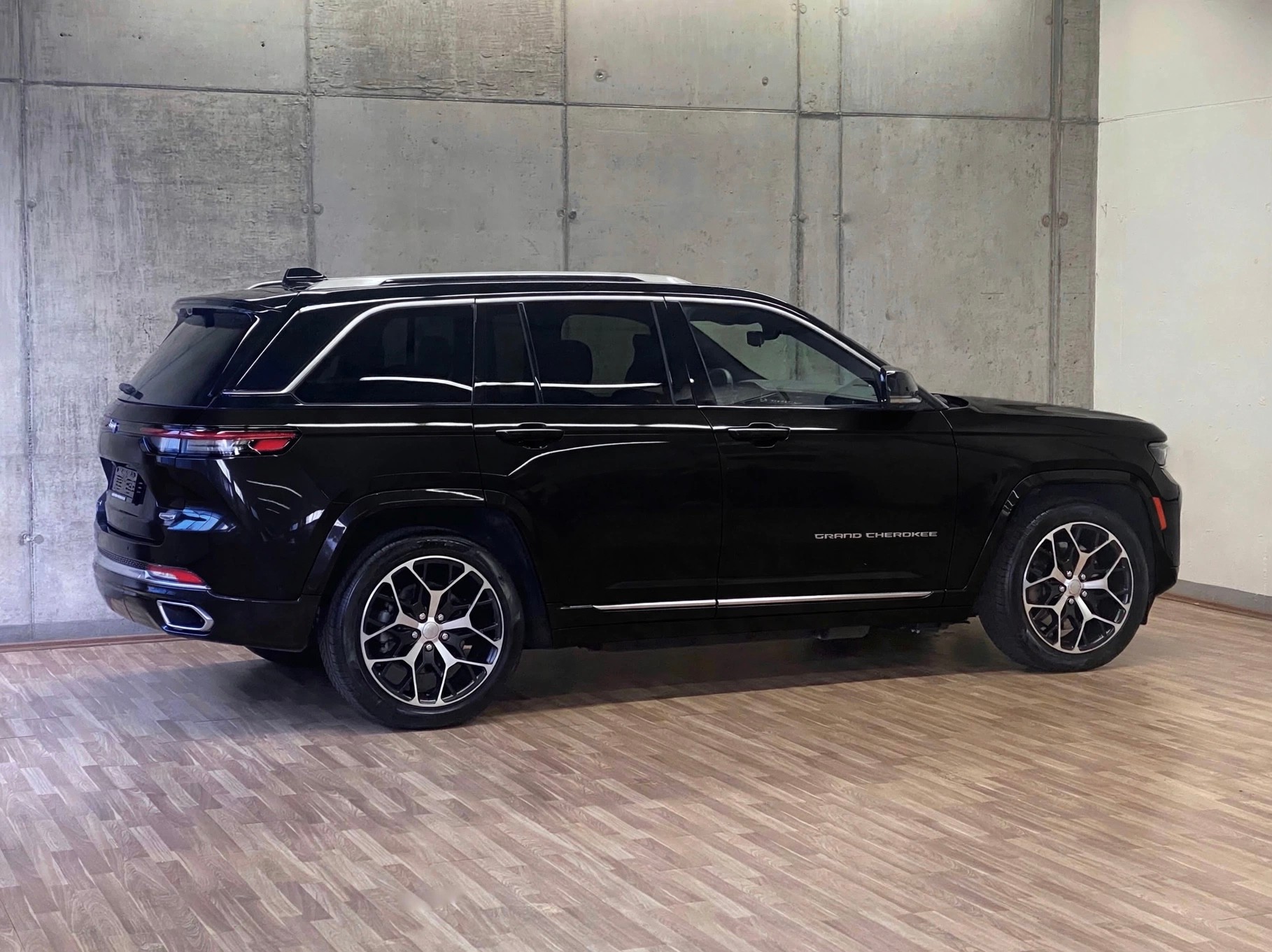 JEEP Grand Cherokee 2.0 *Plug-in-Hybrid*Summit*Swiss*Reserve*4xe*-image-27