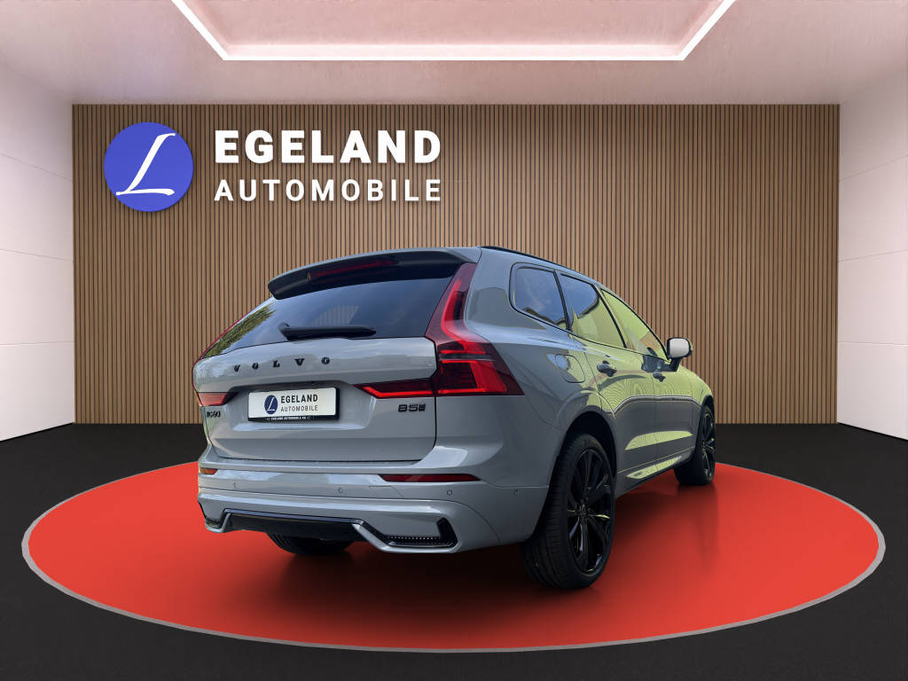 VOLVO XC60 2.0 B5 MH Black Edition Plus AWD-showroom-element-3