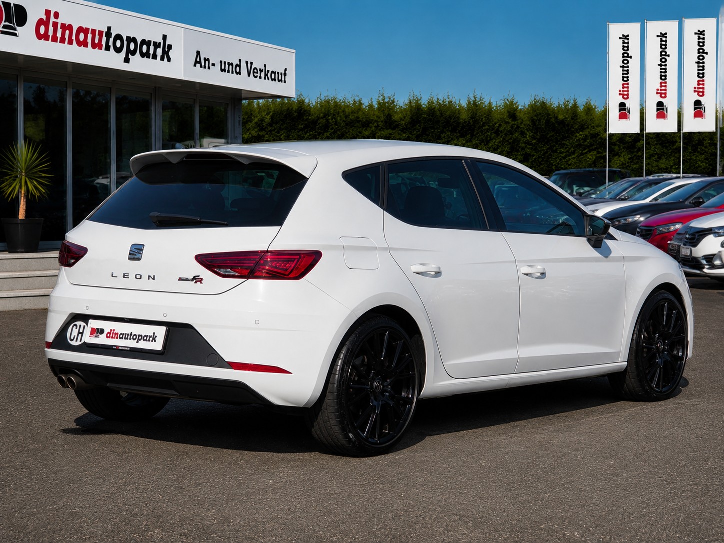 SEAT Leon 2.0 TSI SWISS FR DSG * CH-Fahrzeug * ab MFK *-showroom-element-3