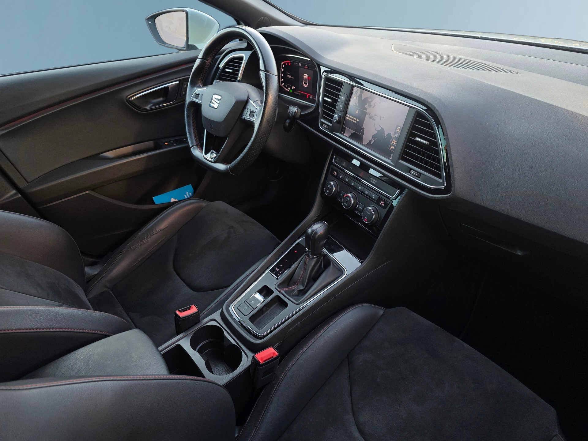 SEAT Leon 2.0 TSI SWISS FR DSG * CH-Fahrzeug * ab MFK *-image-18