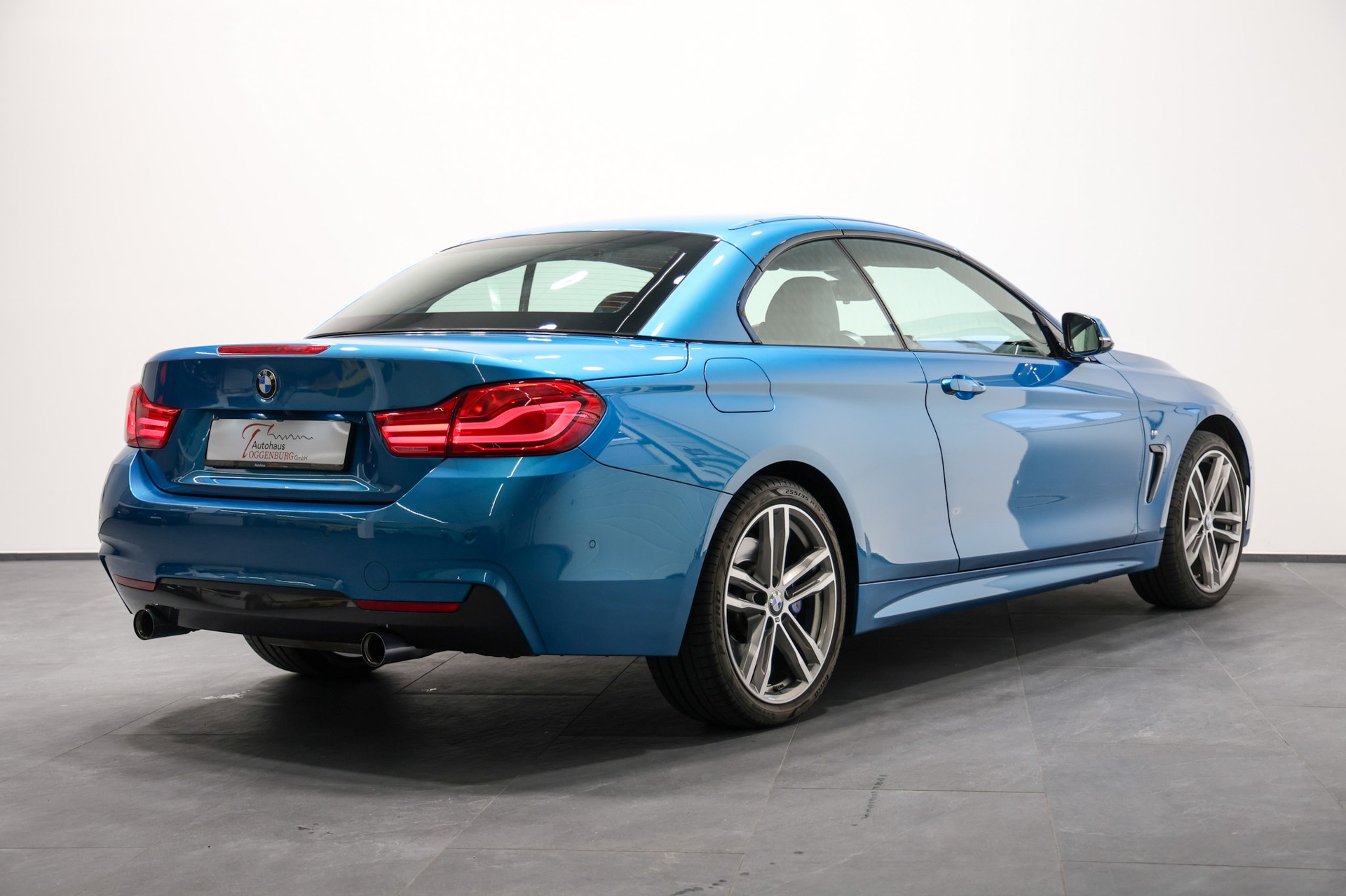 BMW 440i Cabriolet xDrive M Sport Power & Sound Edition Steptronic *CH-Fahrzeug*aus 1.Hand*-image-8