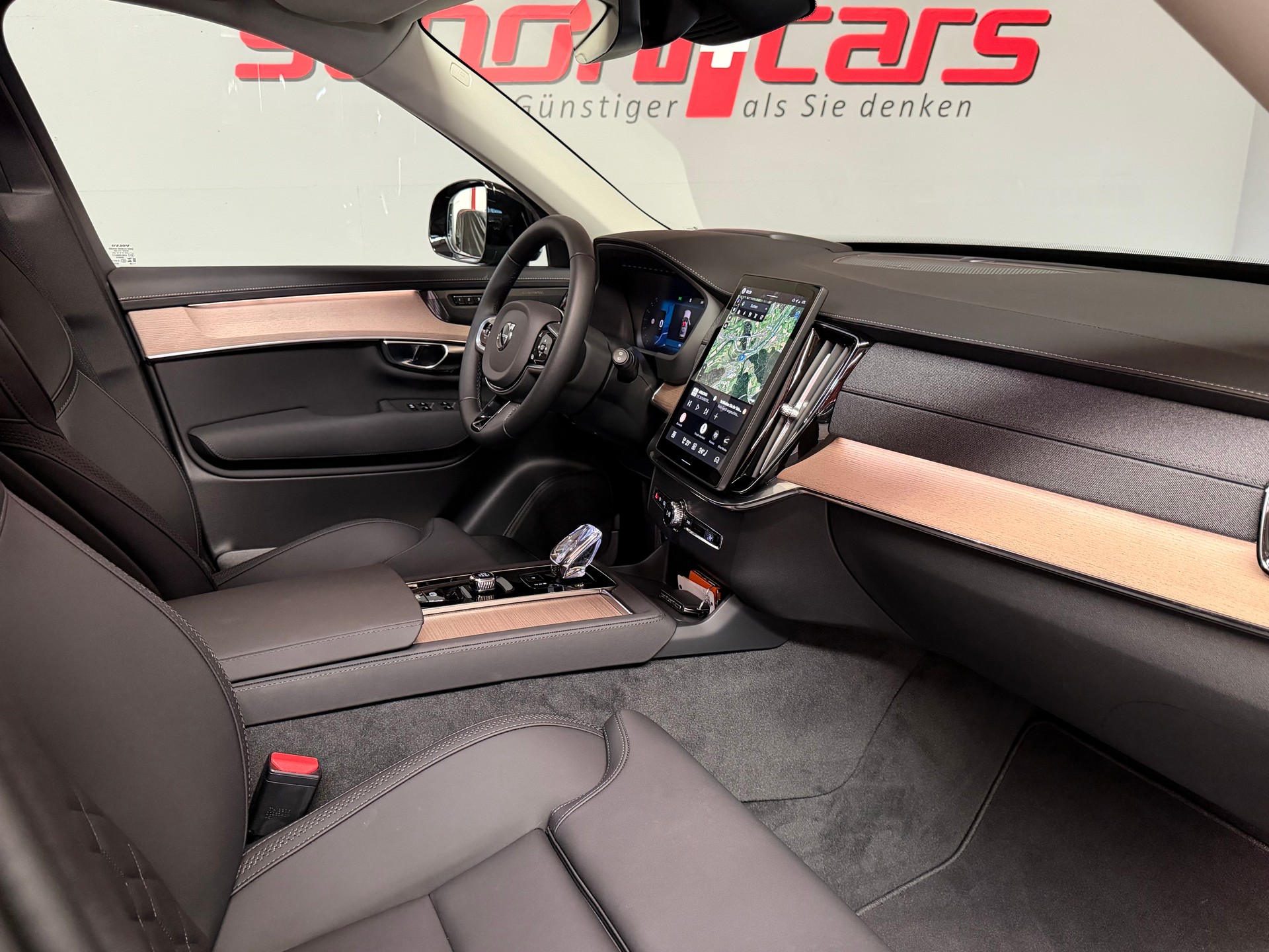 VOLVO XC90 T8 AWD PluginHybrid Plus Dark Geartronic-image-18