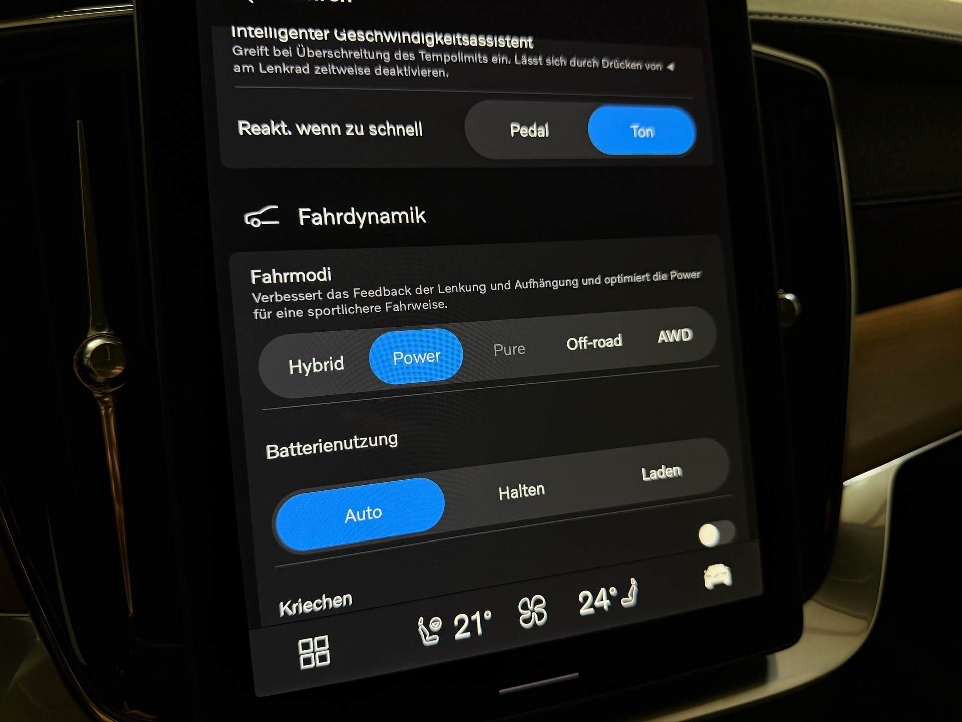 VOLVO XC90 T8 AWD PluginHybrid Plus Dark Geartronic-image-34