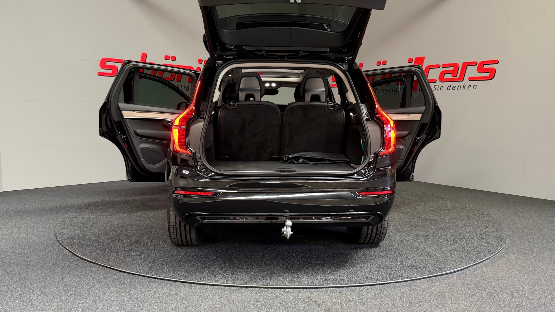 VOLVO XC90 T8 AWD PluginHybrid Plus Dark Geartronic-image-5