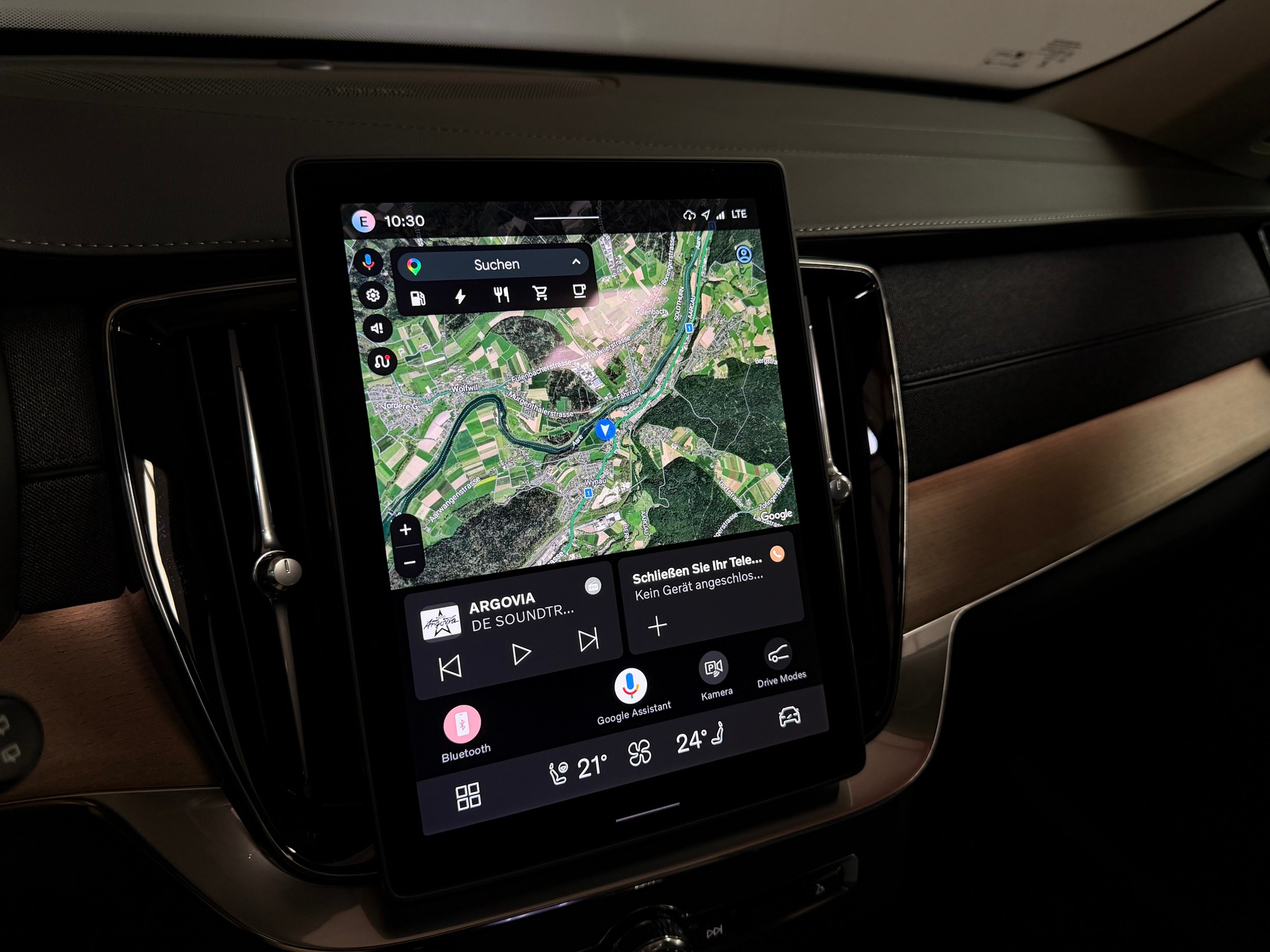 VOLVO XC90 T8 AWD PluginHybrid Plus Dark Geartronic-image-24